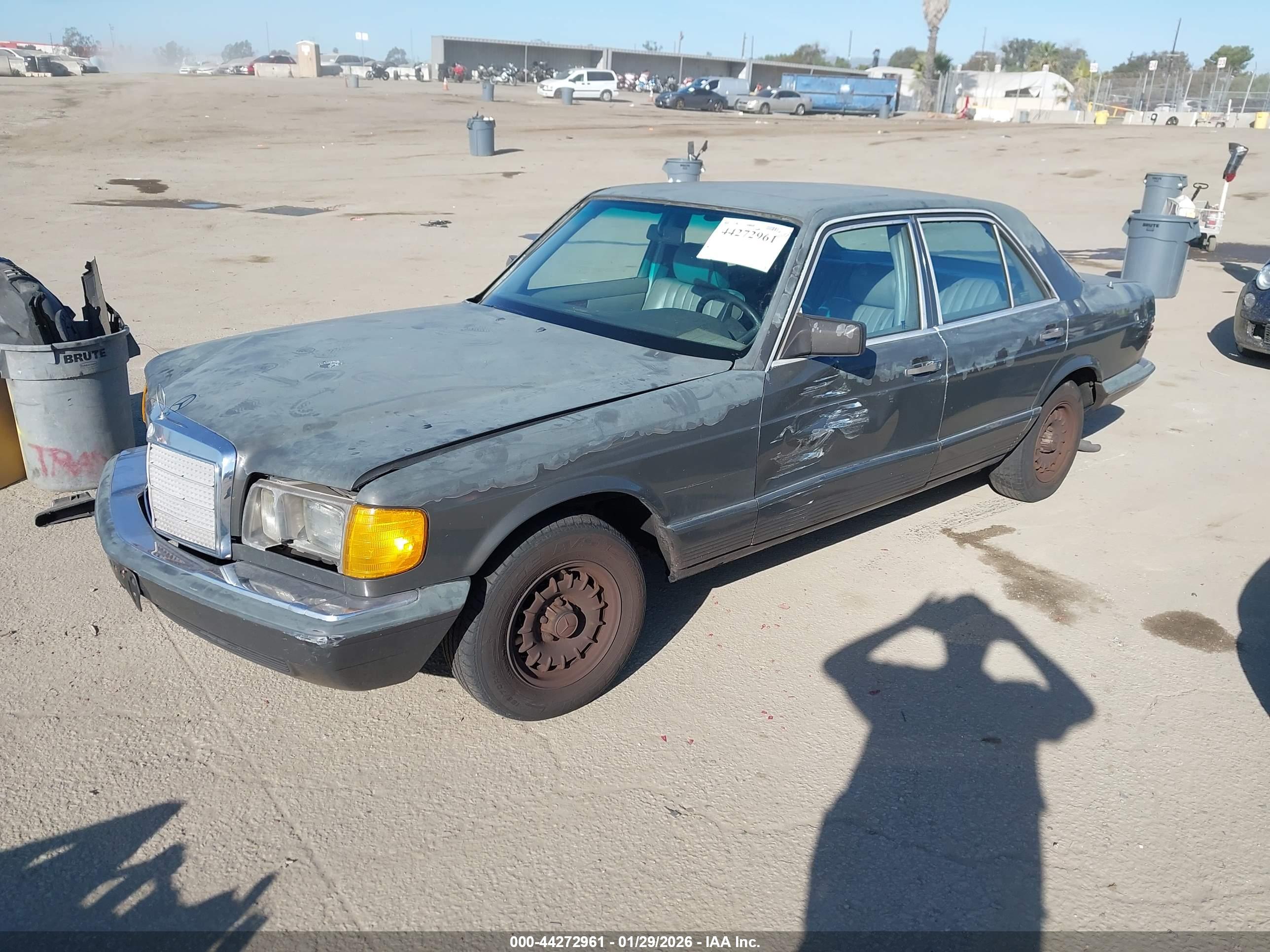 MERCEDES-BENZ 300 image 2