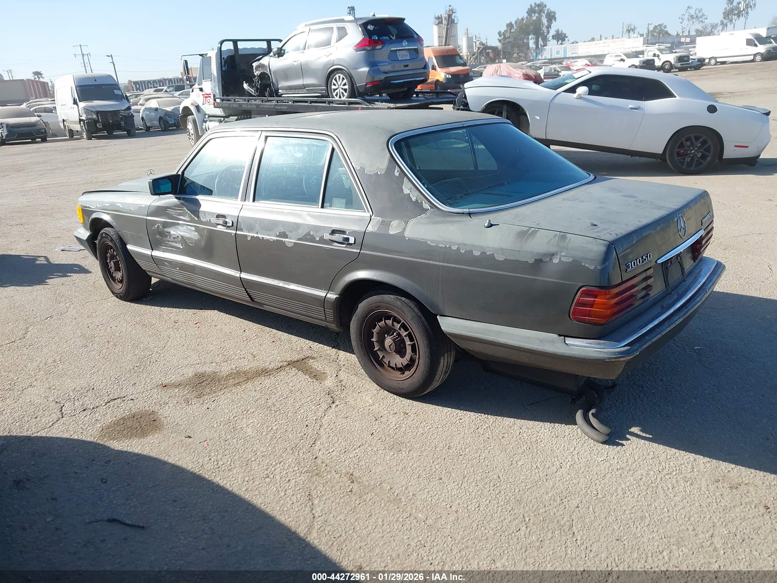 MERCEDES-BENZ 300 image 3