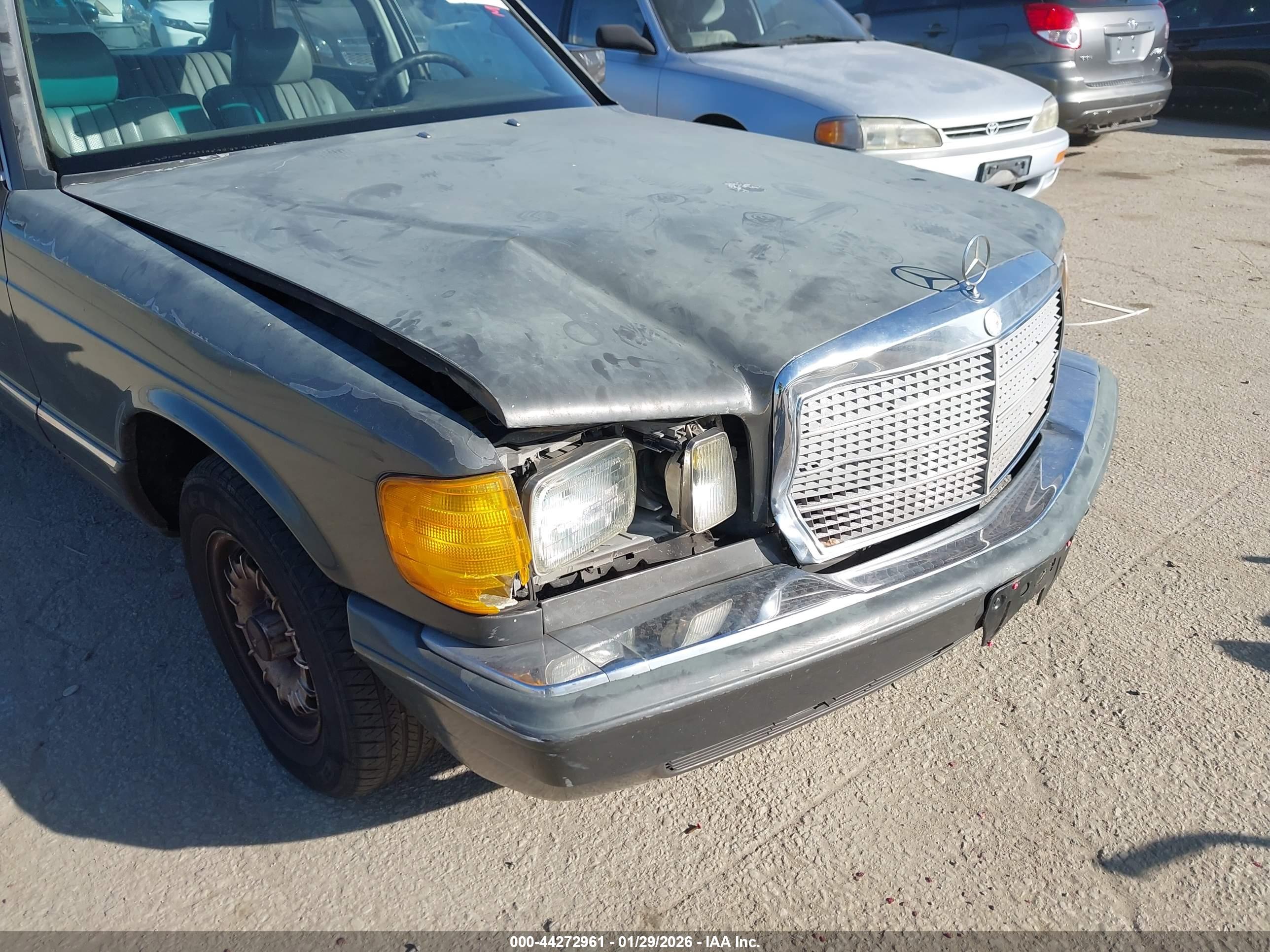 MERCEDES-BENZ 300 image 6