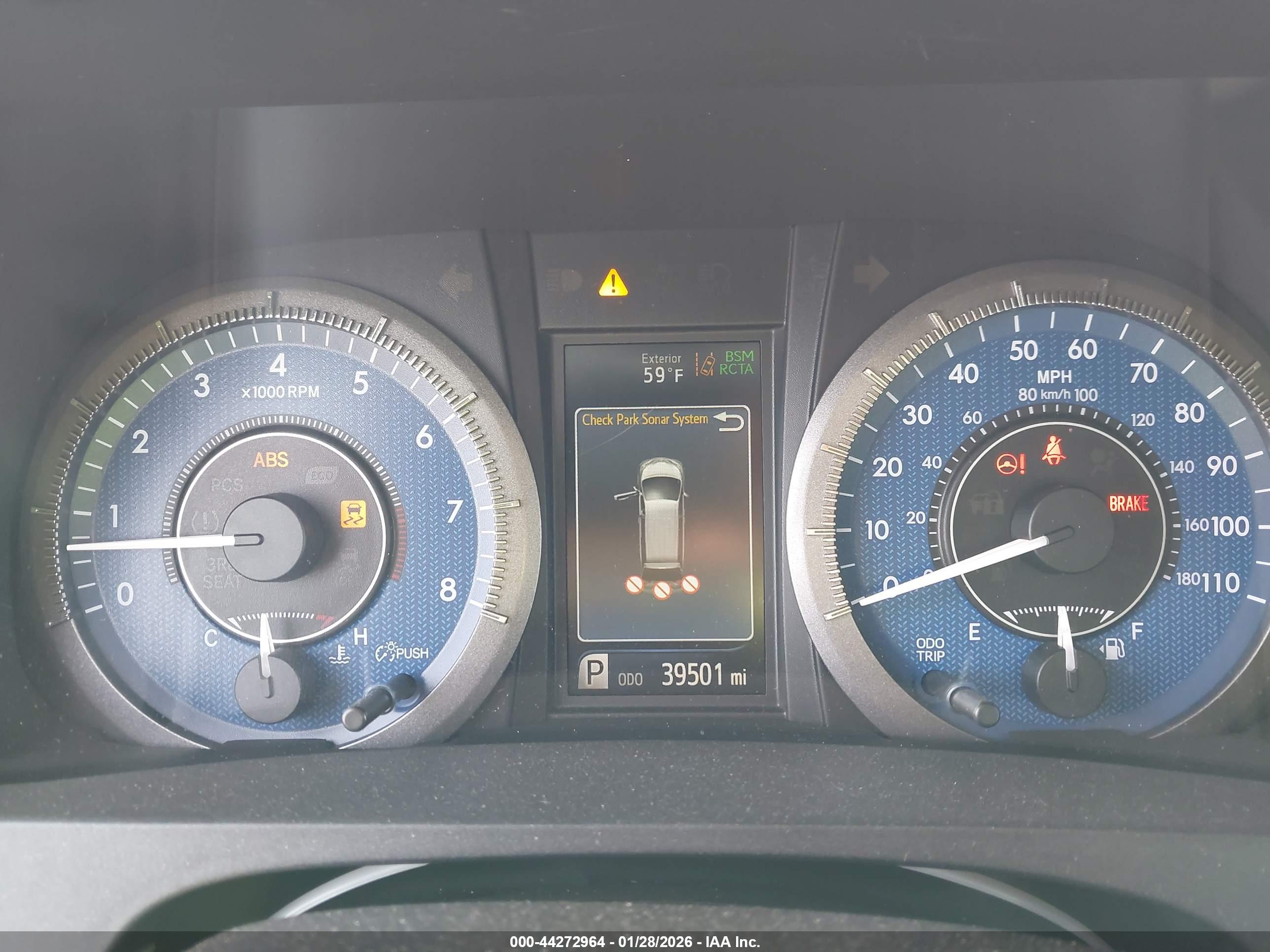 TOYOTA SIENNA image 7
