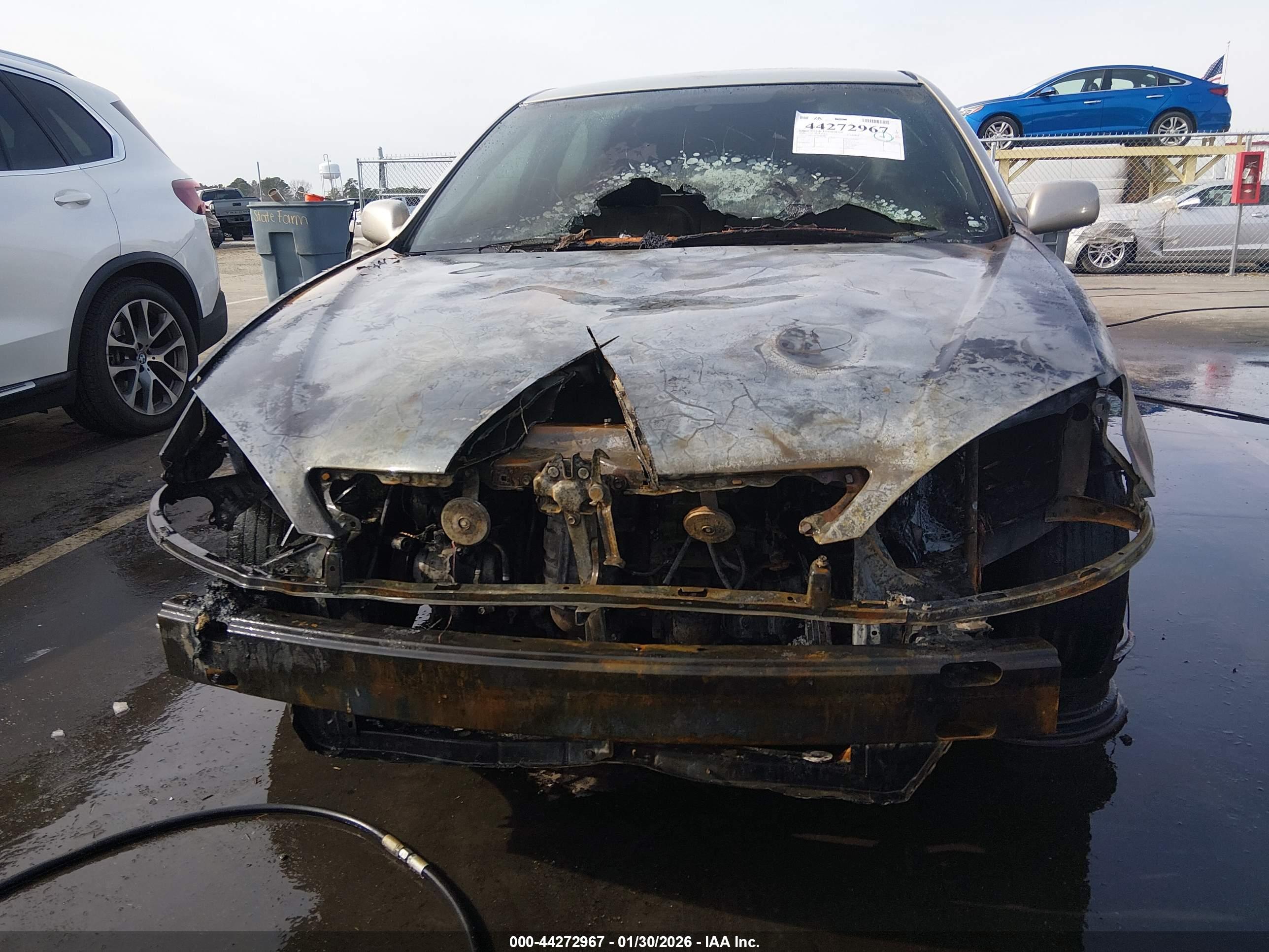 TOYOTA CAMRY image 6