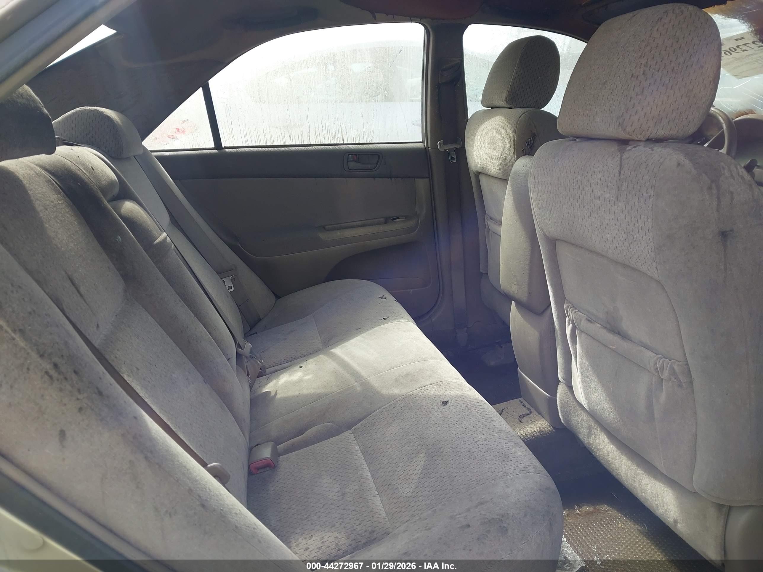 TOYOTA CAMRY image 8