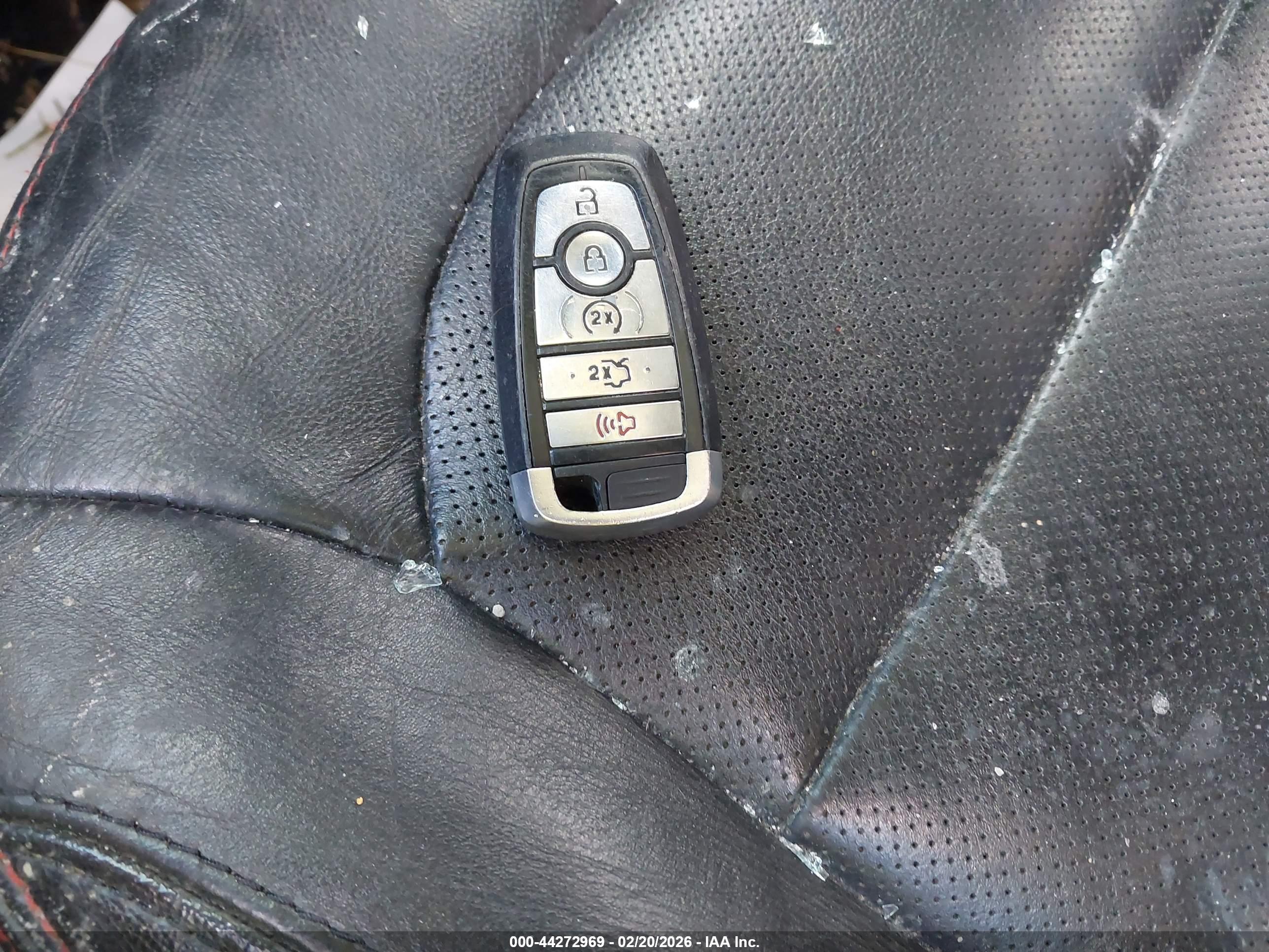 FORD EXPLORER image 11