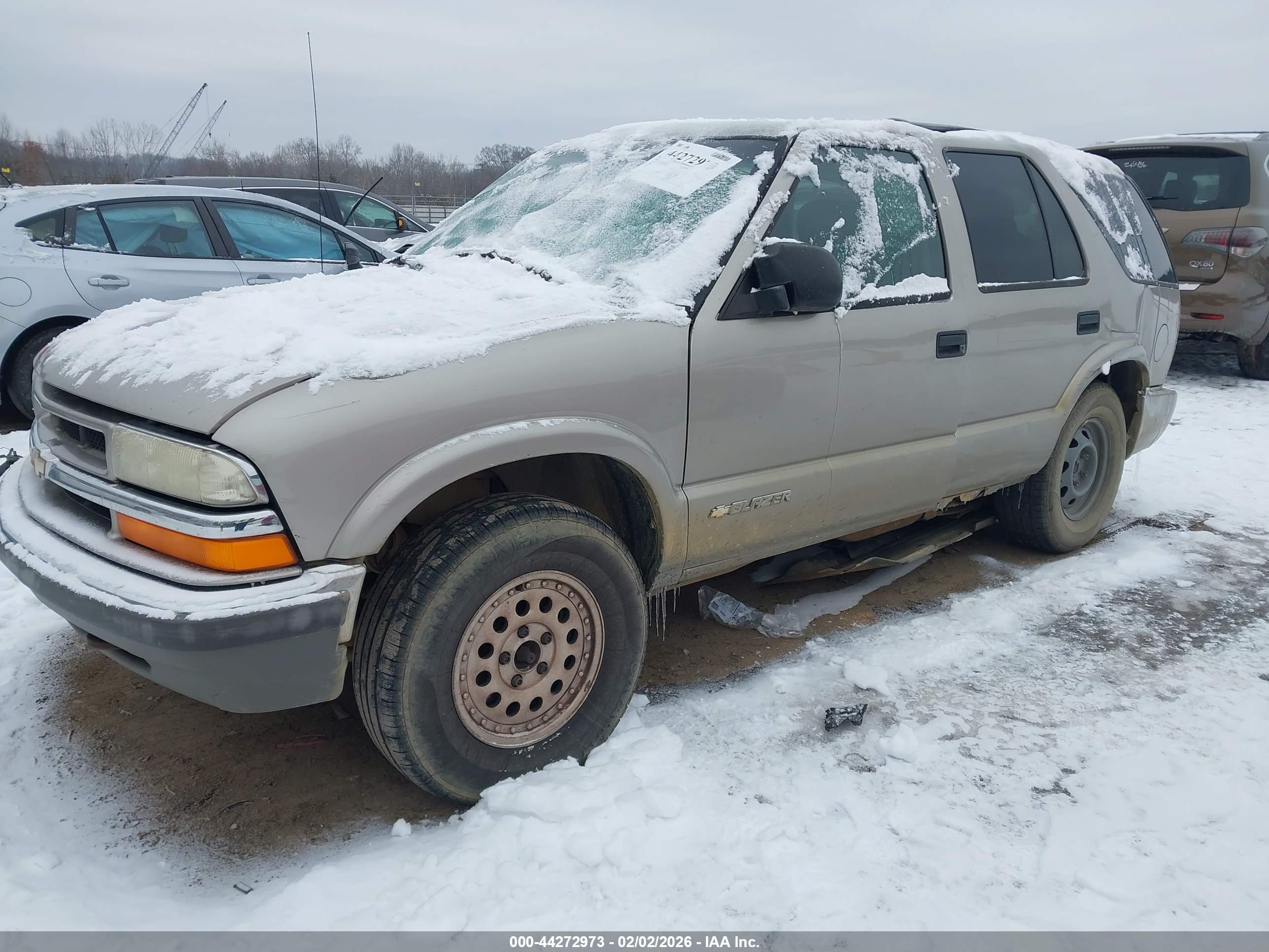 CHEVROLET BLAZER image 2
