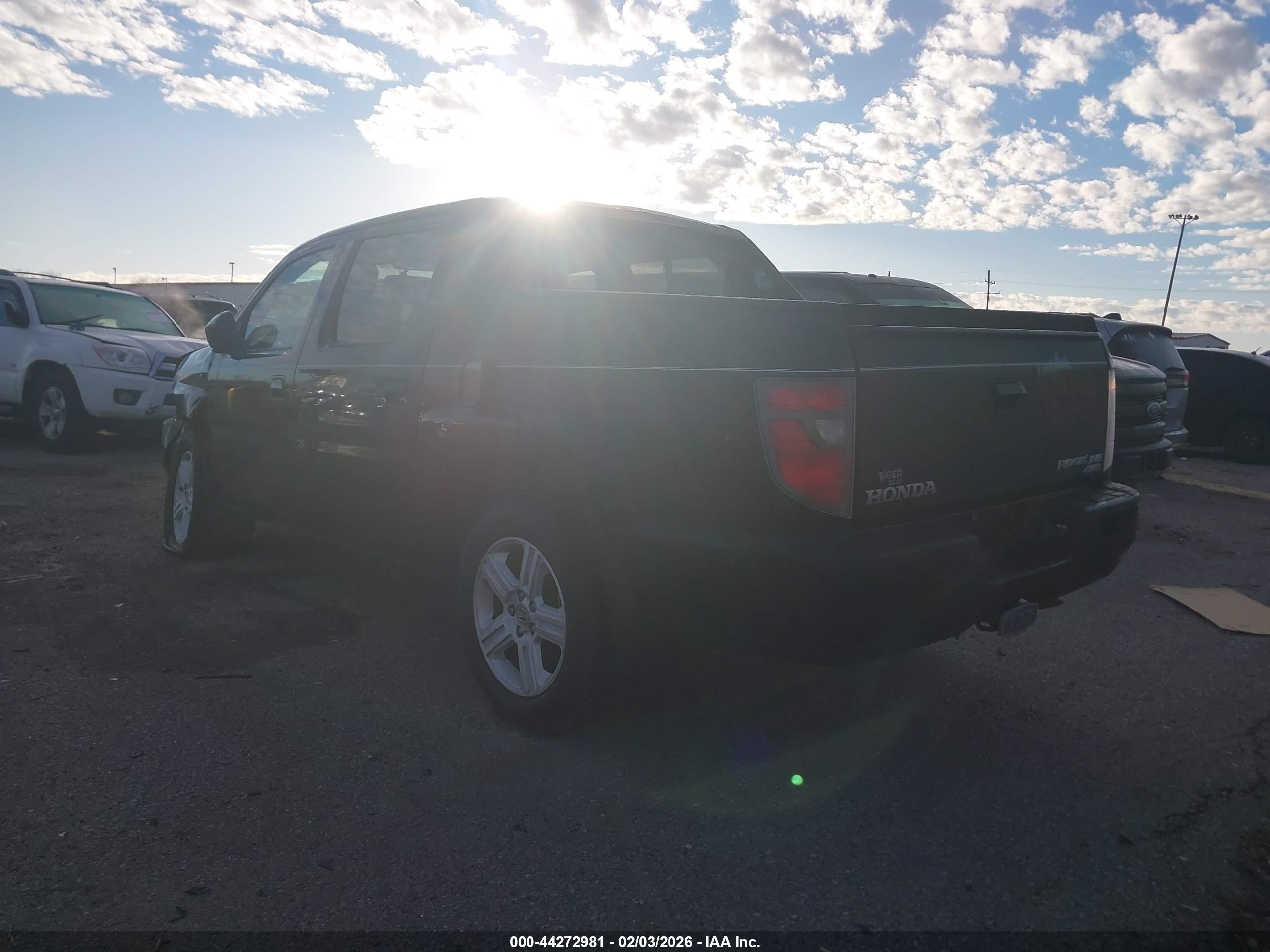 HONDA RIDGELINE image 3