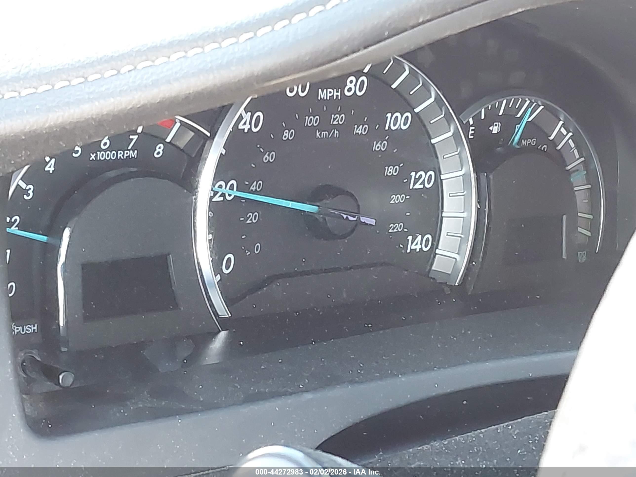 TOYOTA CAMRY image 7