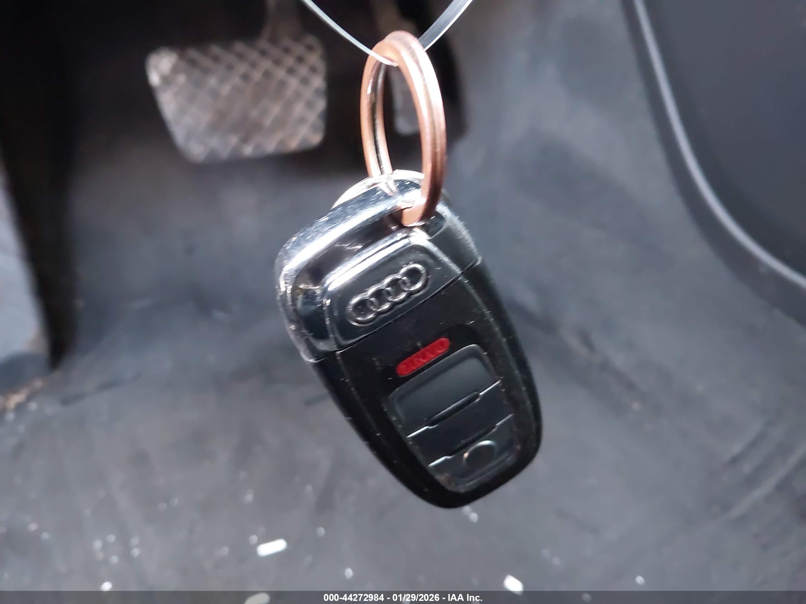 AUDI A6 image 11