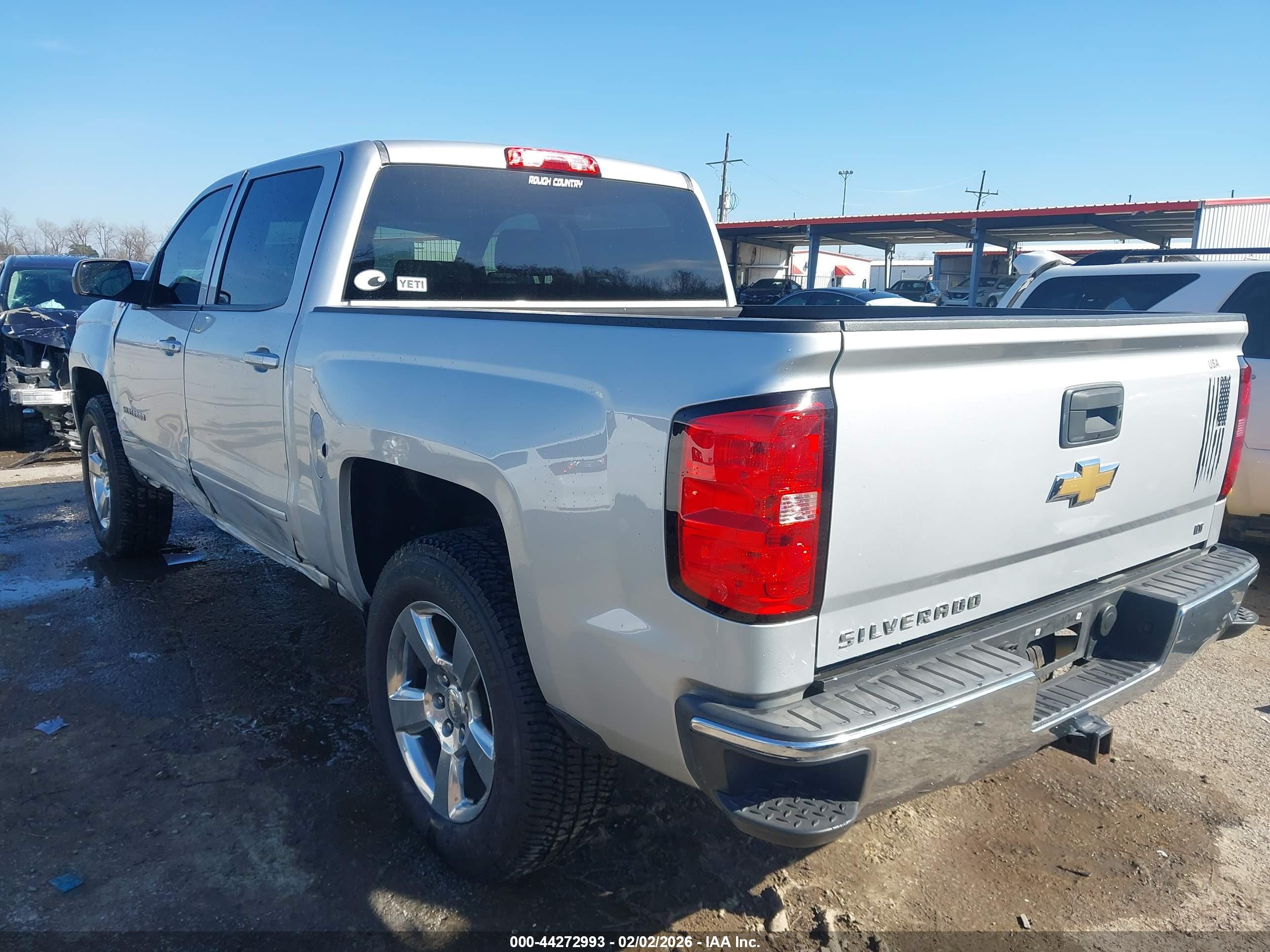 CHEVROLET SILVERADO image 3