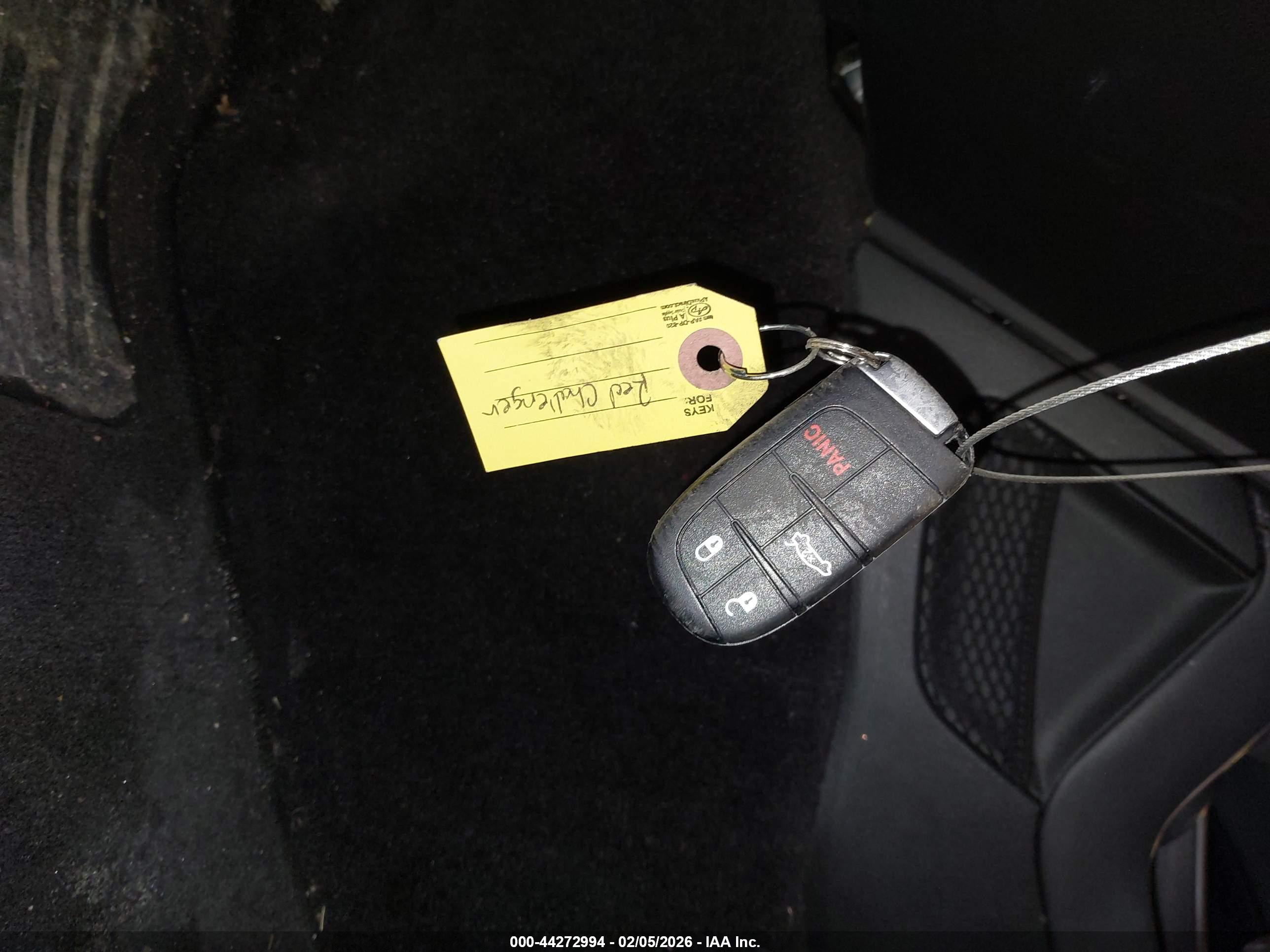 DODGE CHALLENGER image 11