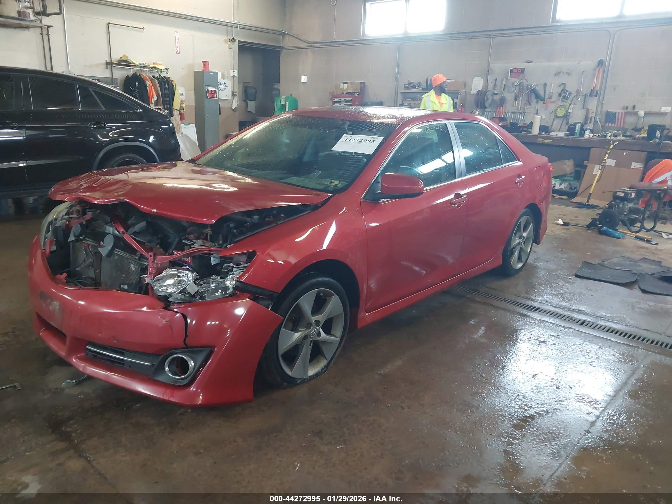 TOYOTA CAMRY image 2