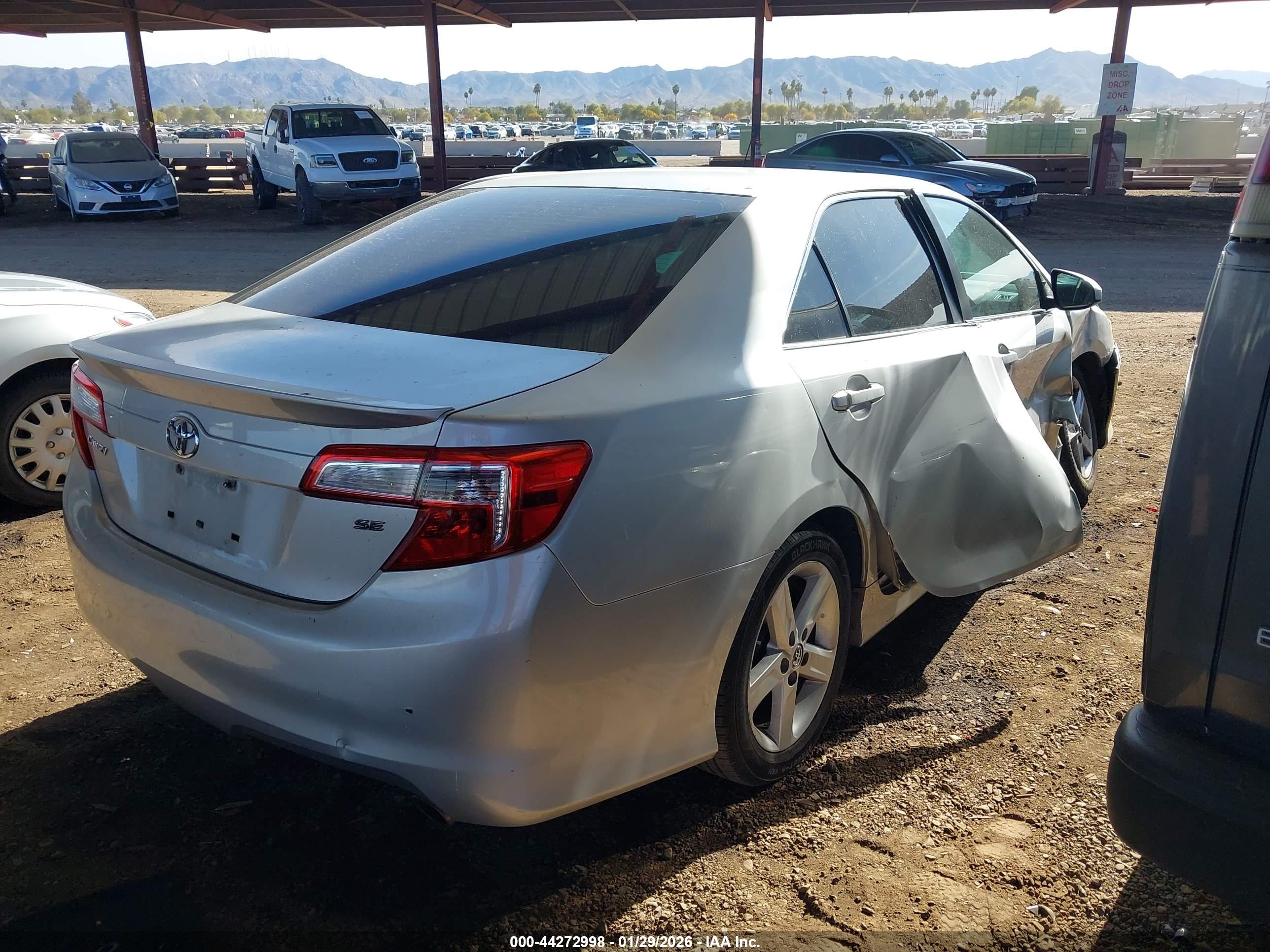 TOYOTA CAMRY image 6
