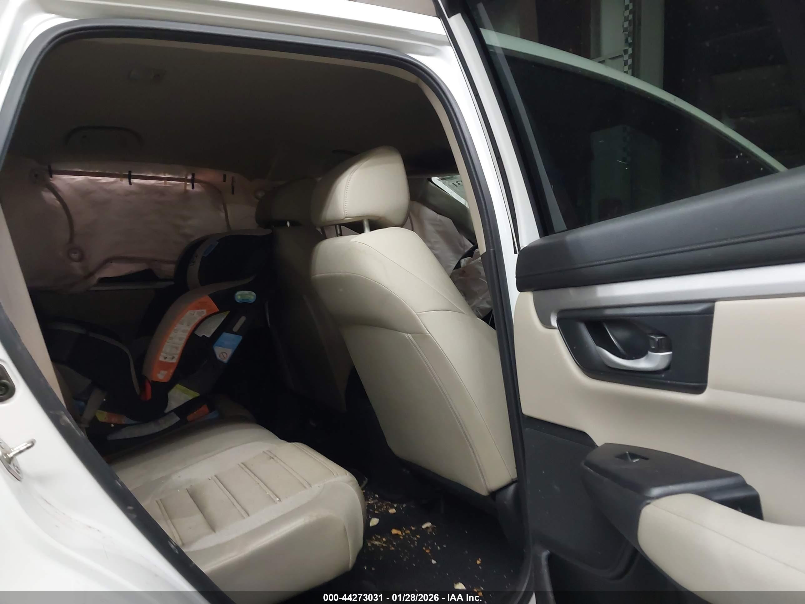 HONDA CR-V image 8