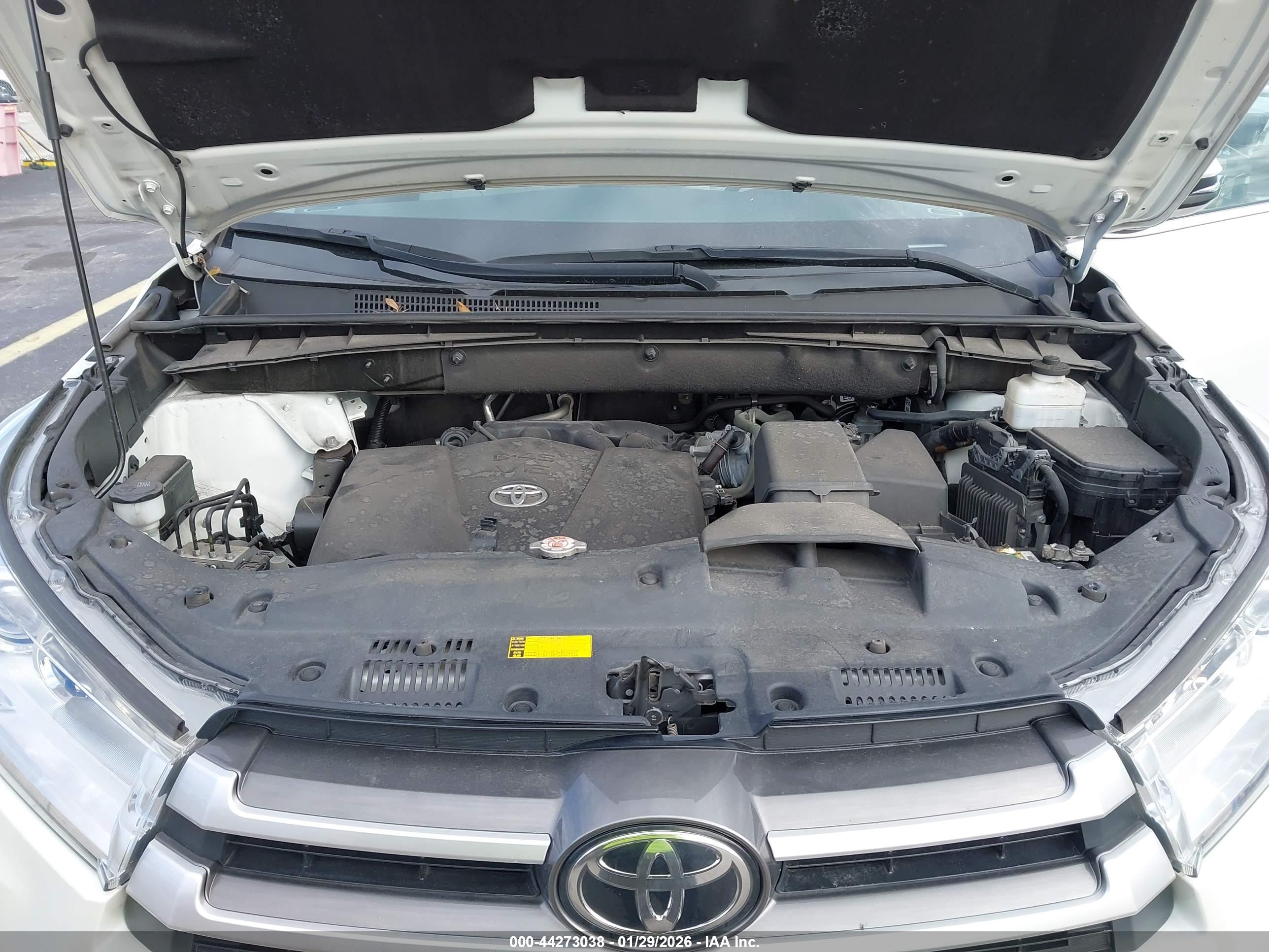 TOYOTA HIGHLANDER image 10