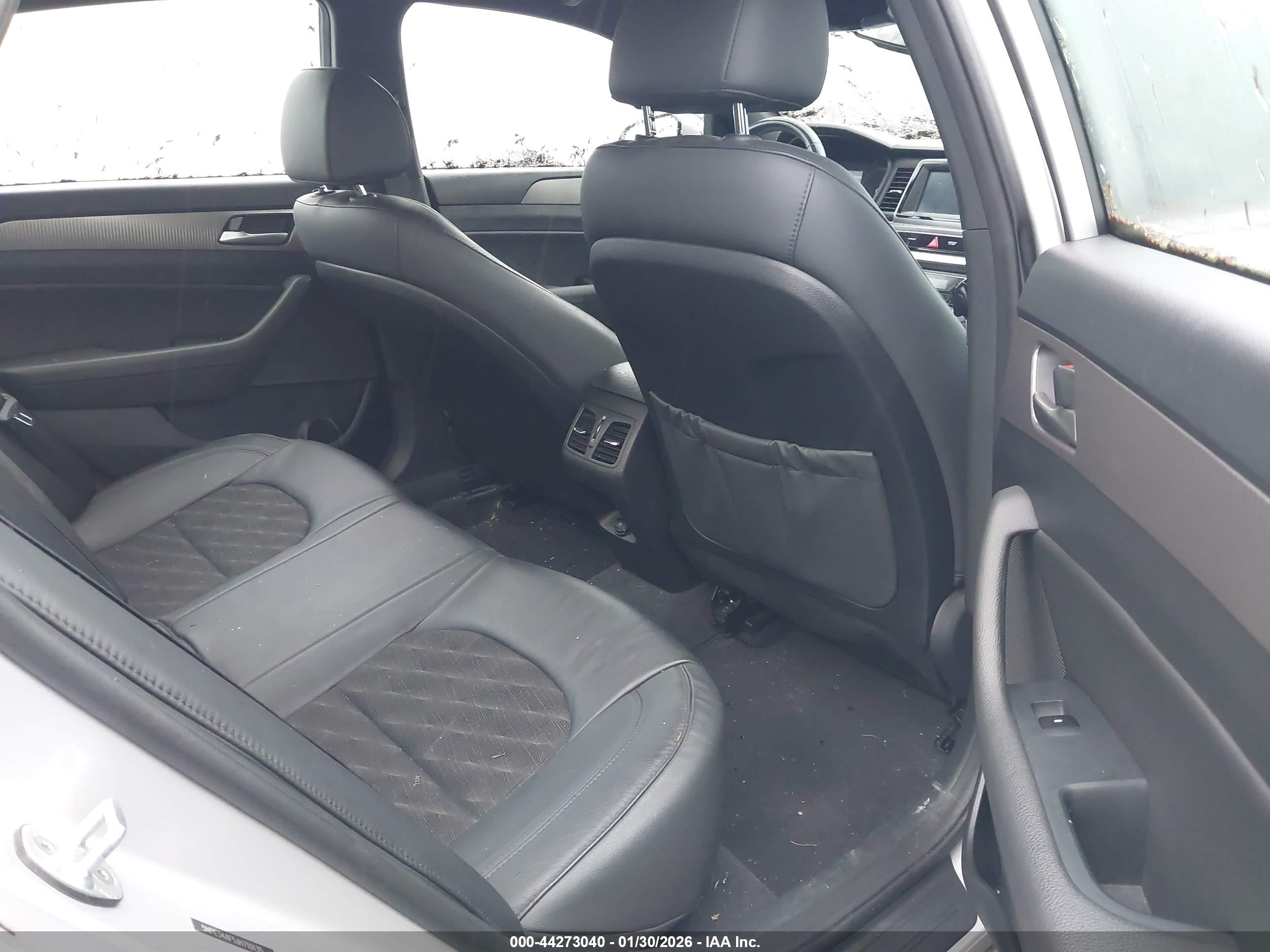 HYUNDAI SONATA image 8