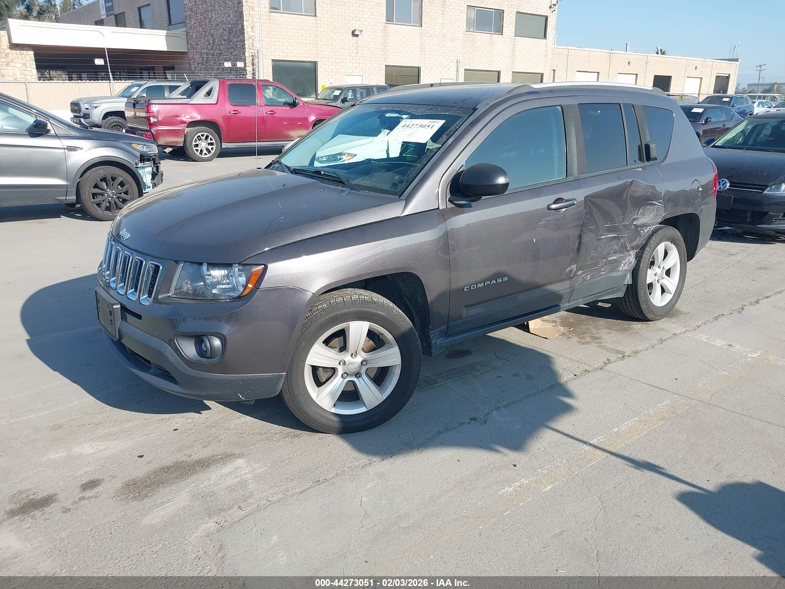 JEEP COMPASS image 2