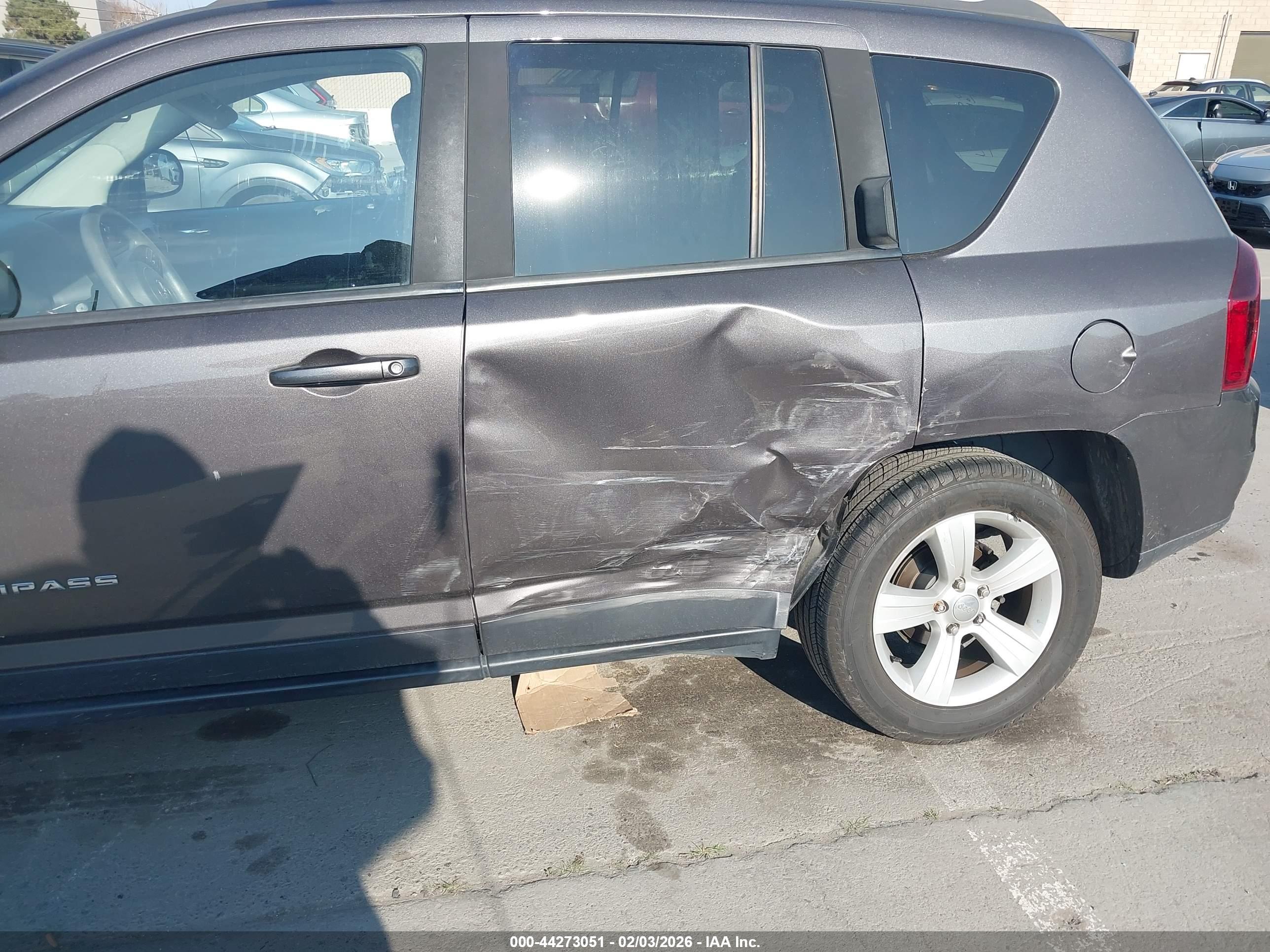 JEEP COMPASS image 6