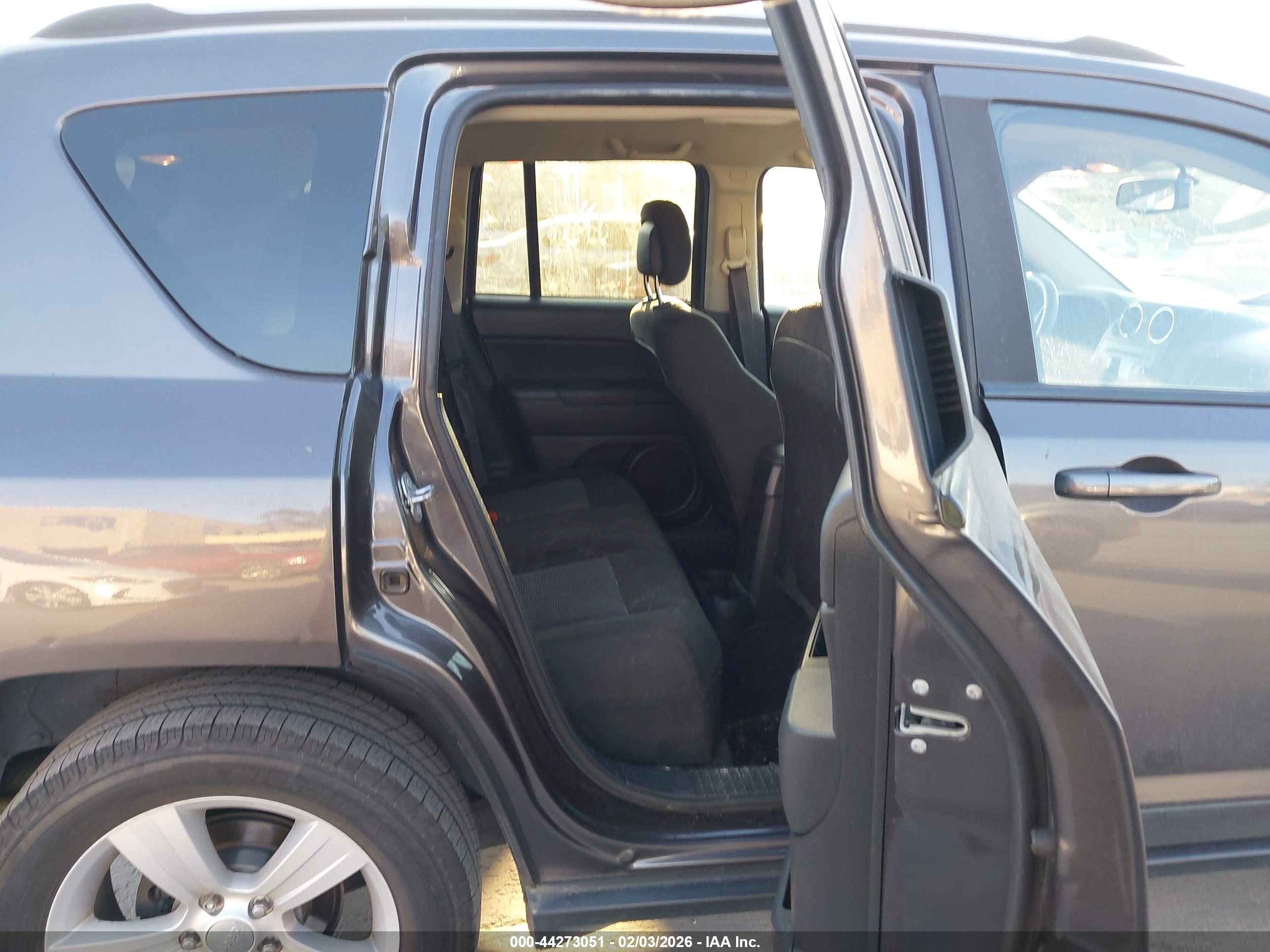 JEEP COMPASS image 8