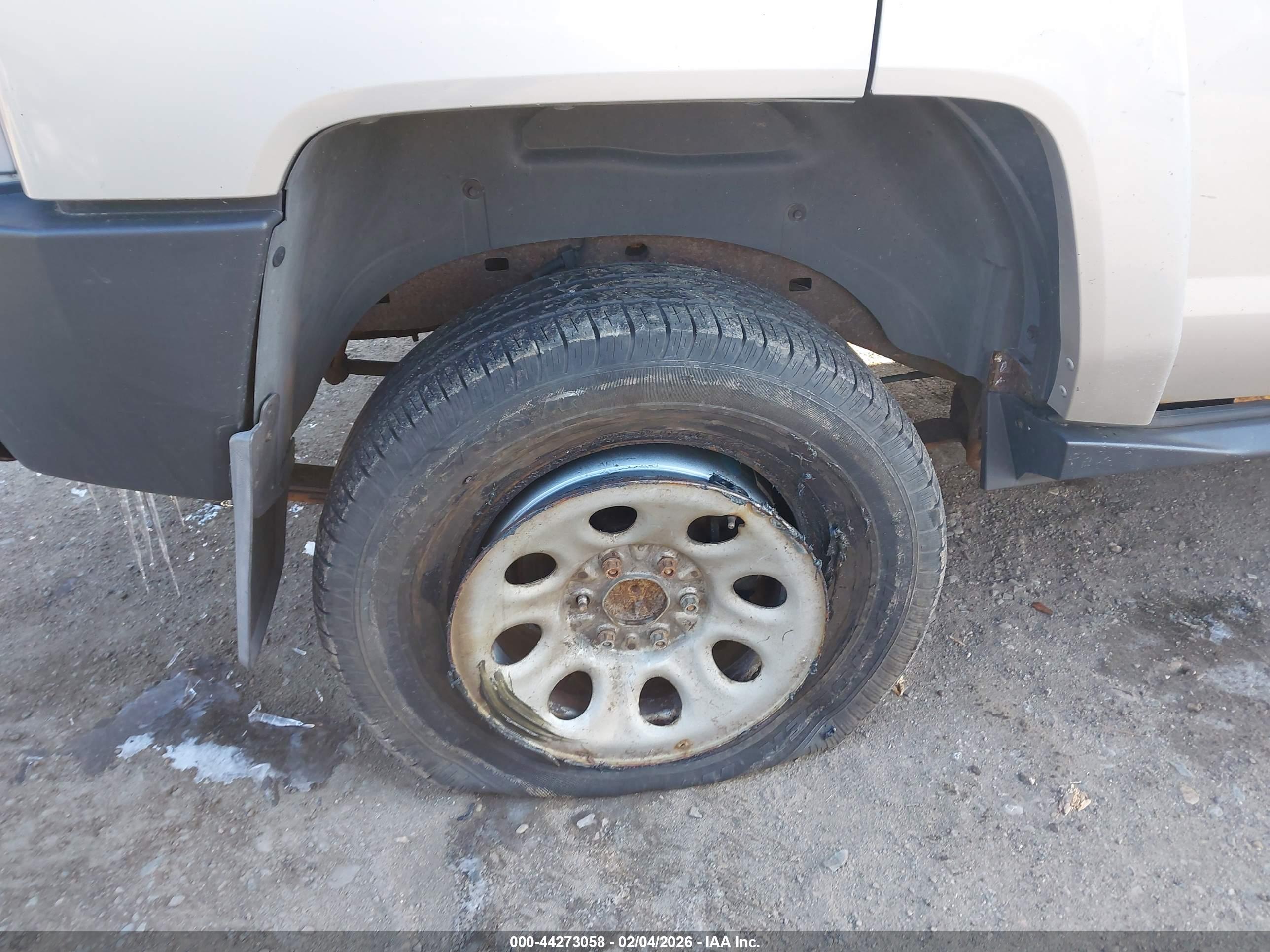 HUMMER H3 image 6
