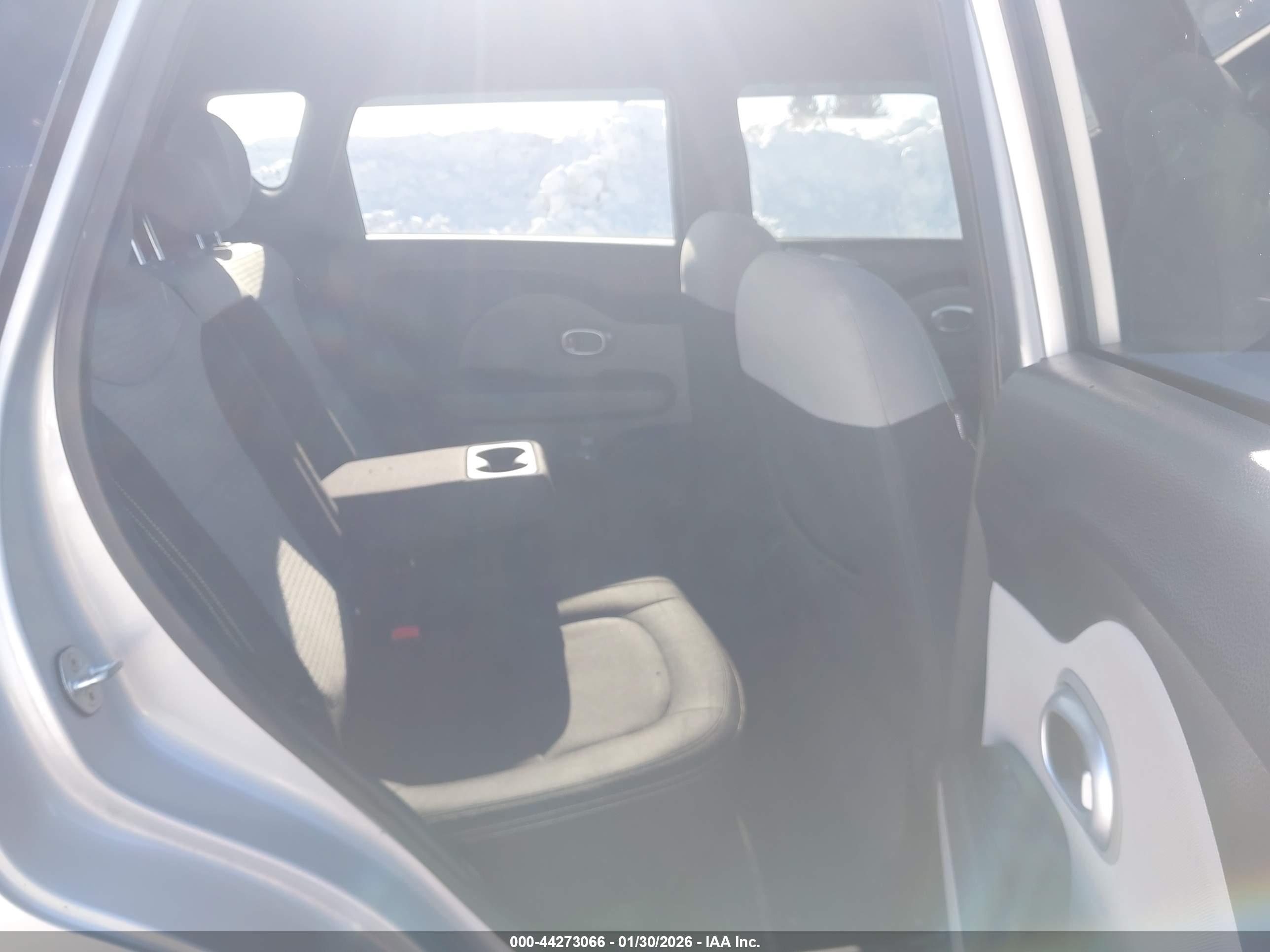 KIA SOUL image 8