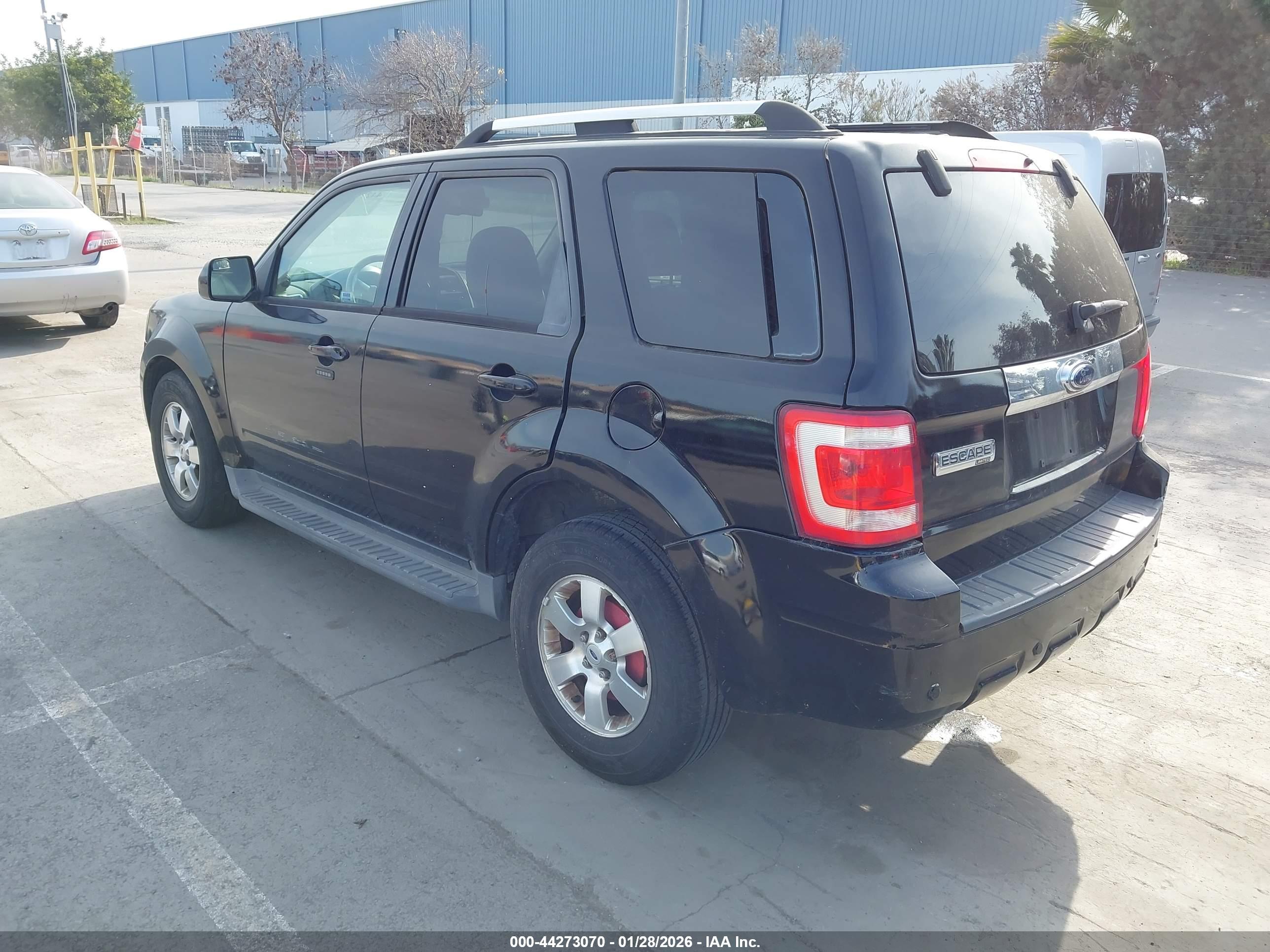 FORD ESCAPE image 3