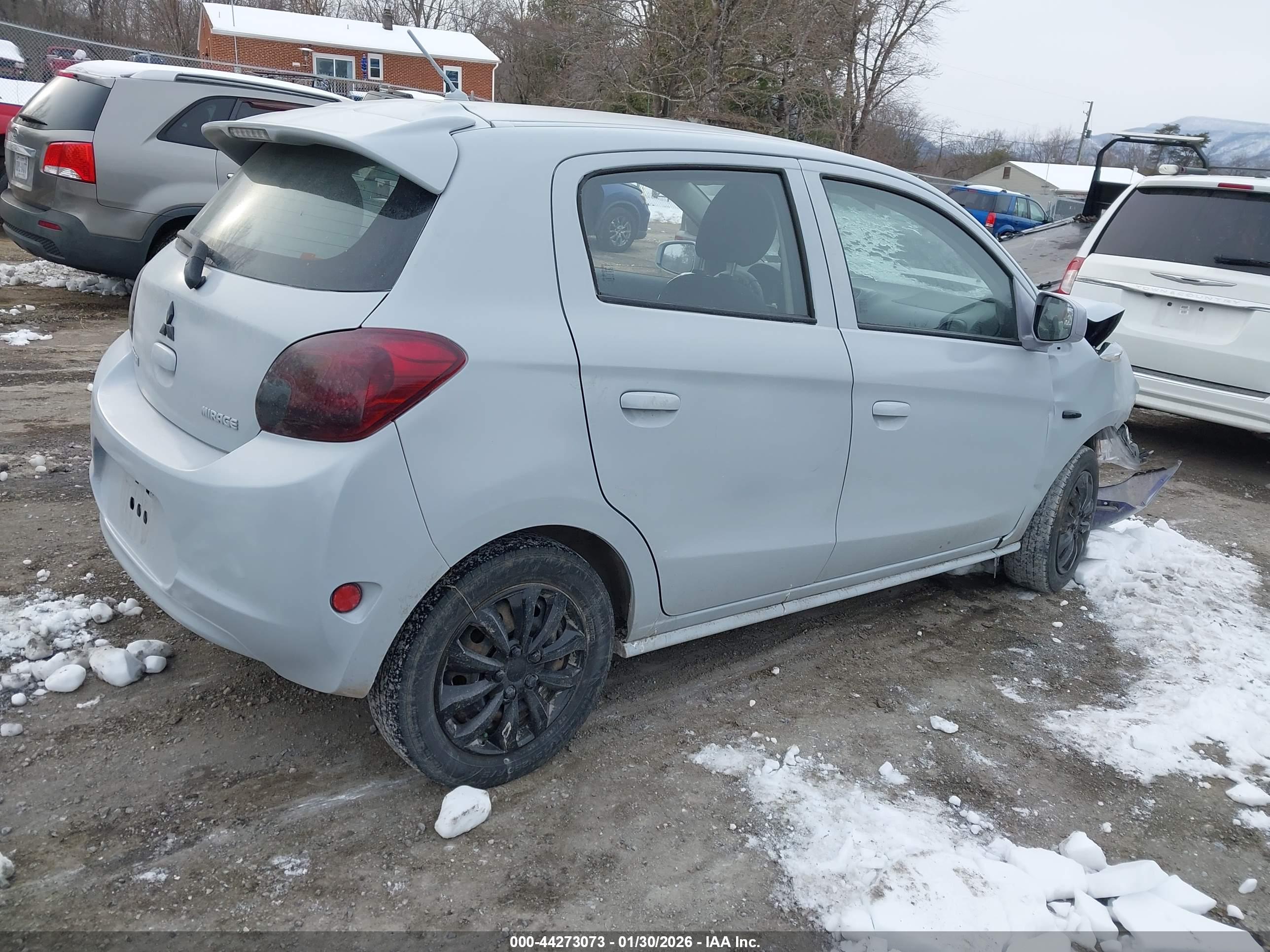 MITSUBISHI MIRAGE image 4