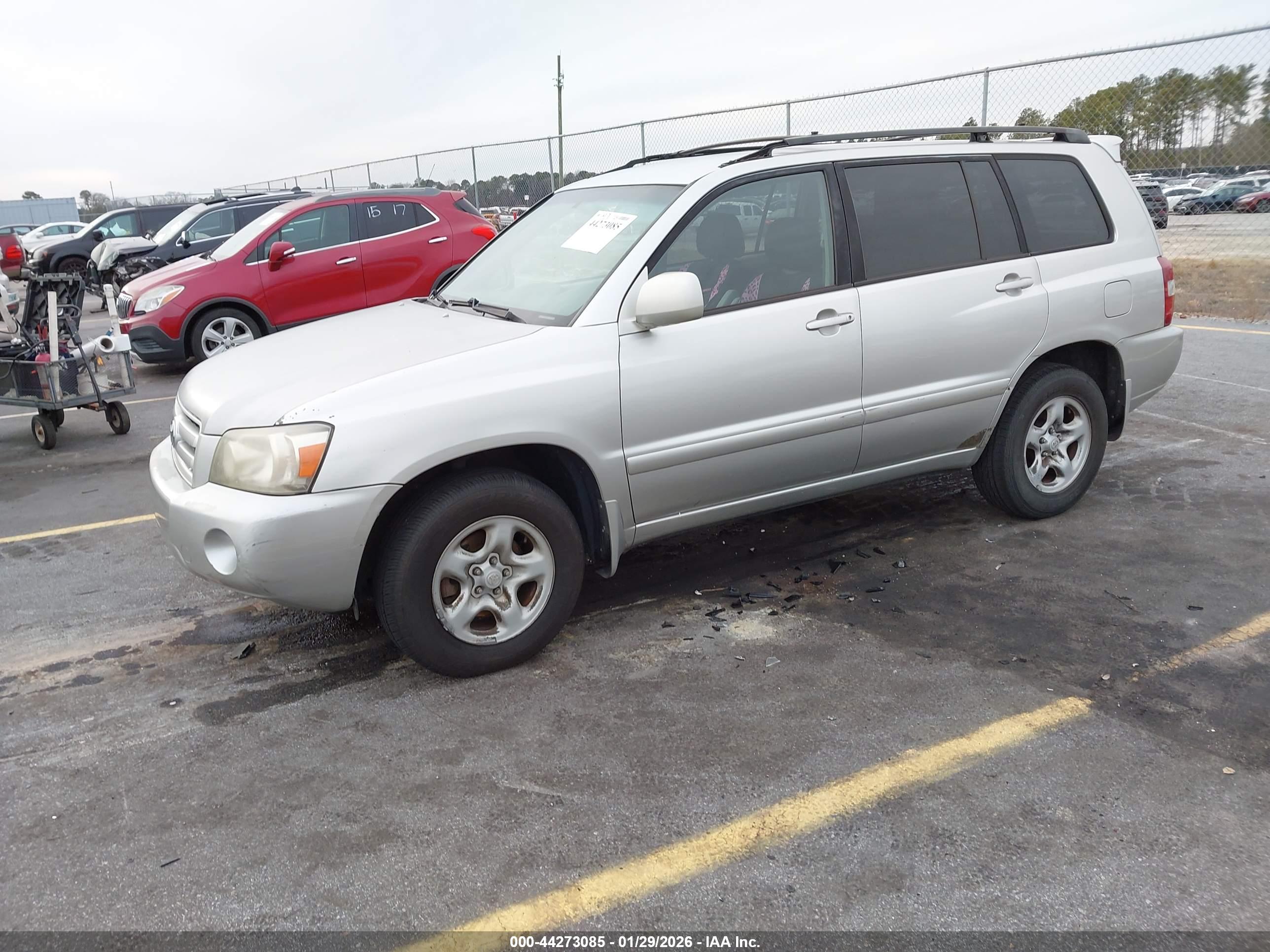 TOYOTA HIGHLANDER image 2
