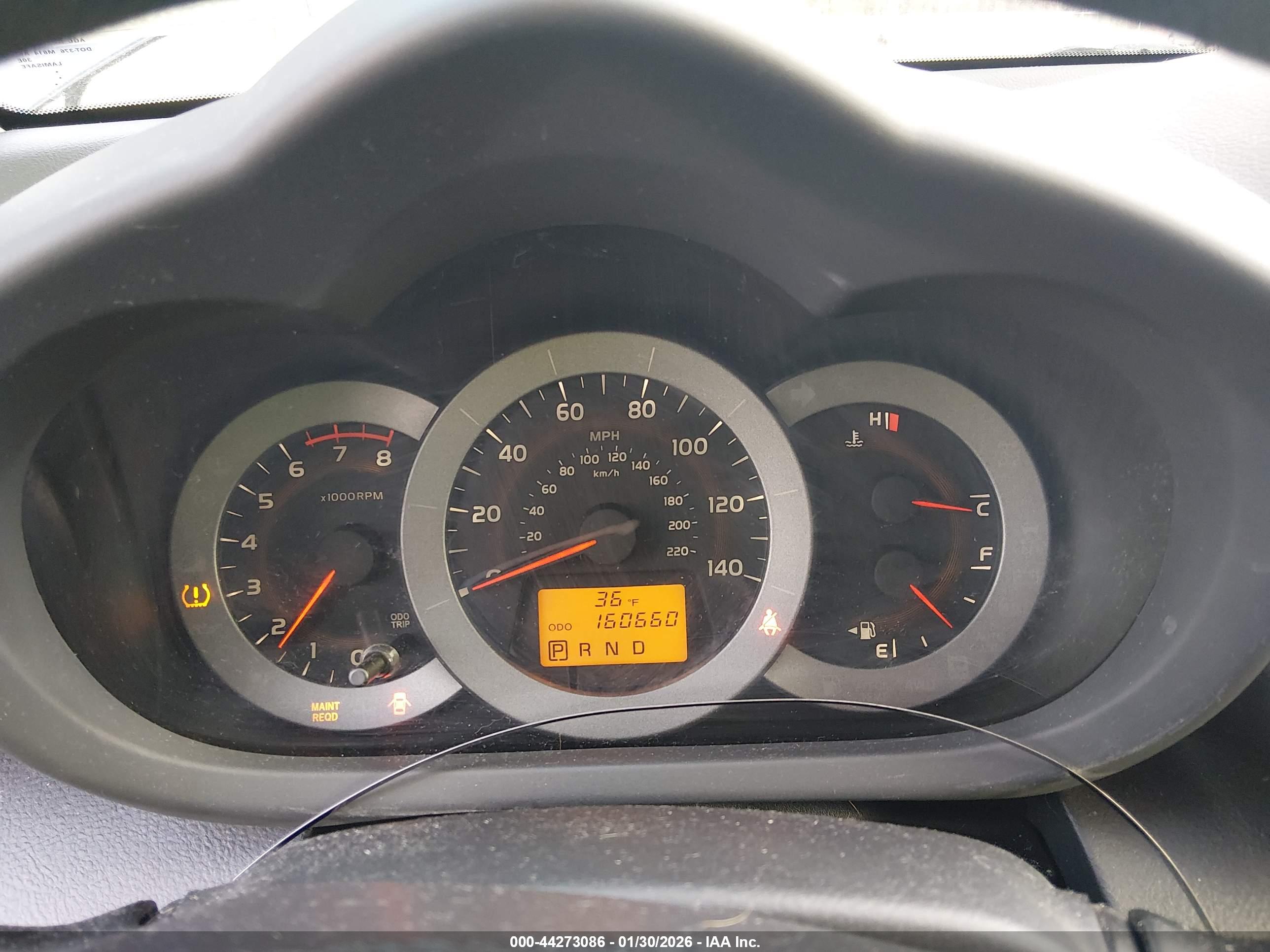 TOYOTA RAV4 image 7
