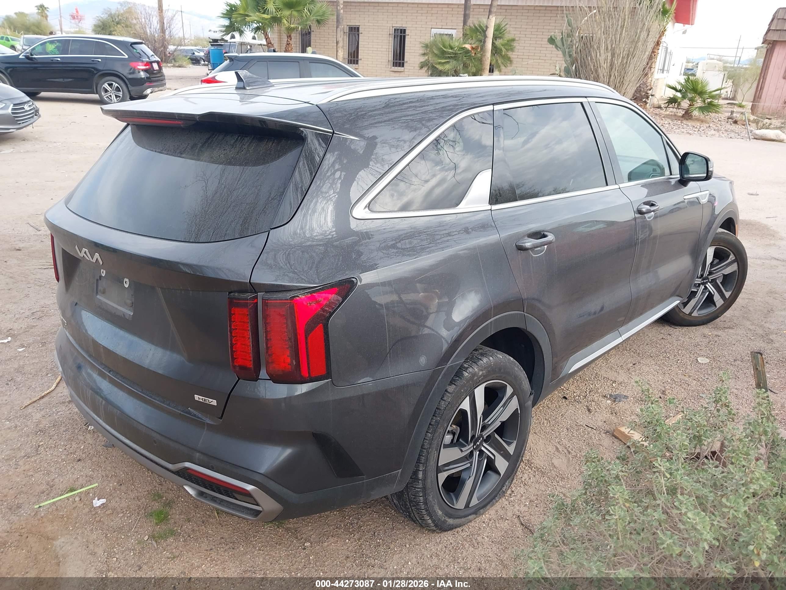 KIA SORENTO image 4