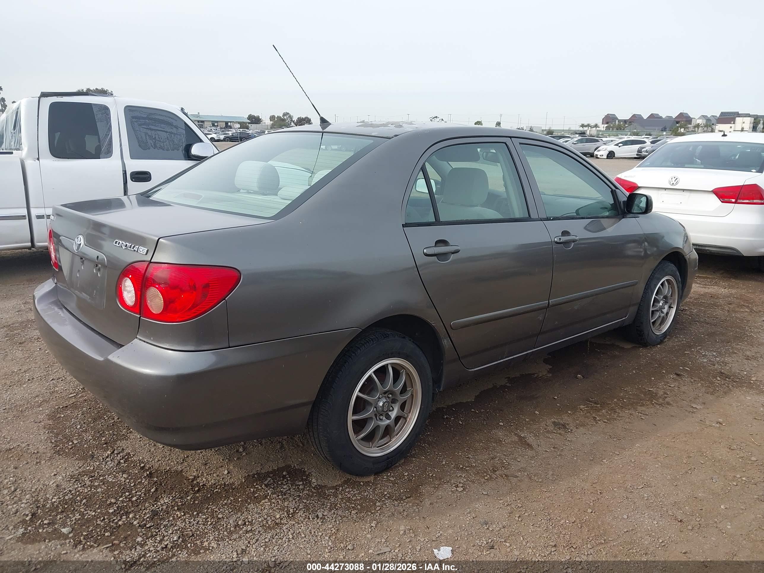 TOYOTA COROLLA image 4
