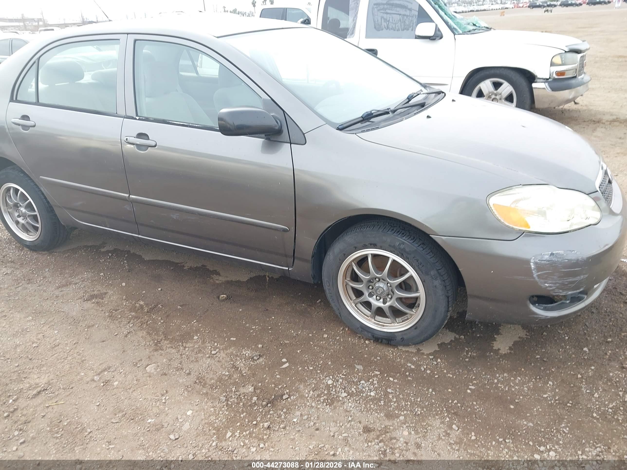 TOYOTA COROLLA image 6