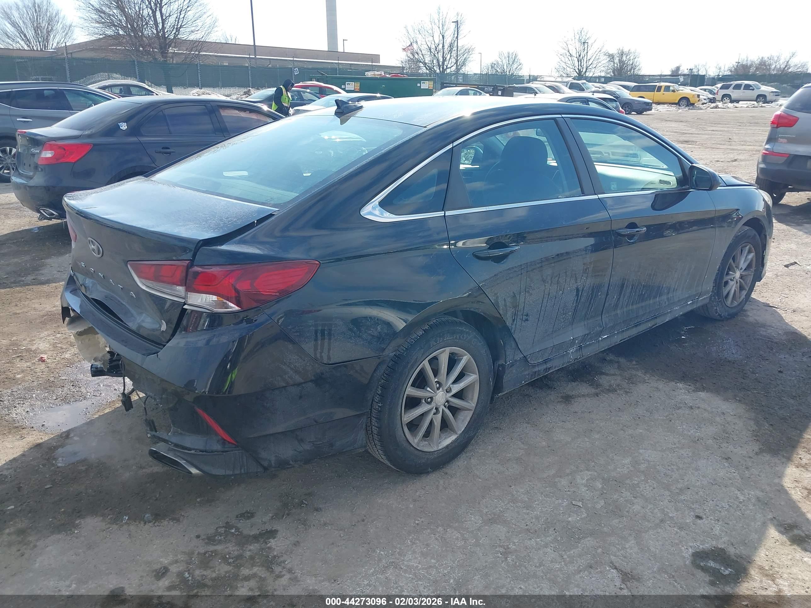 HYUNDAI SONATA image 4