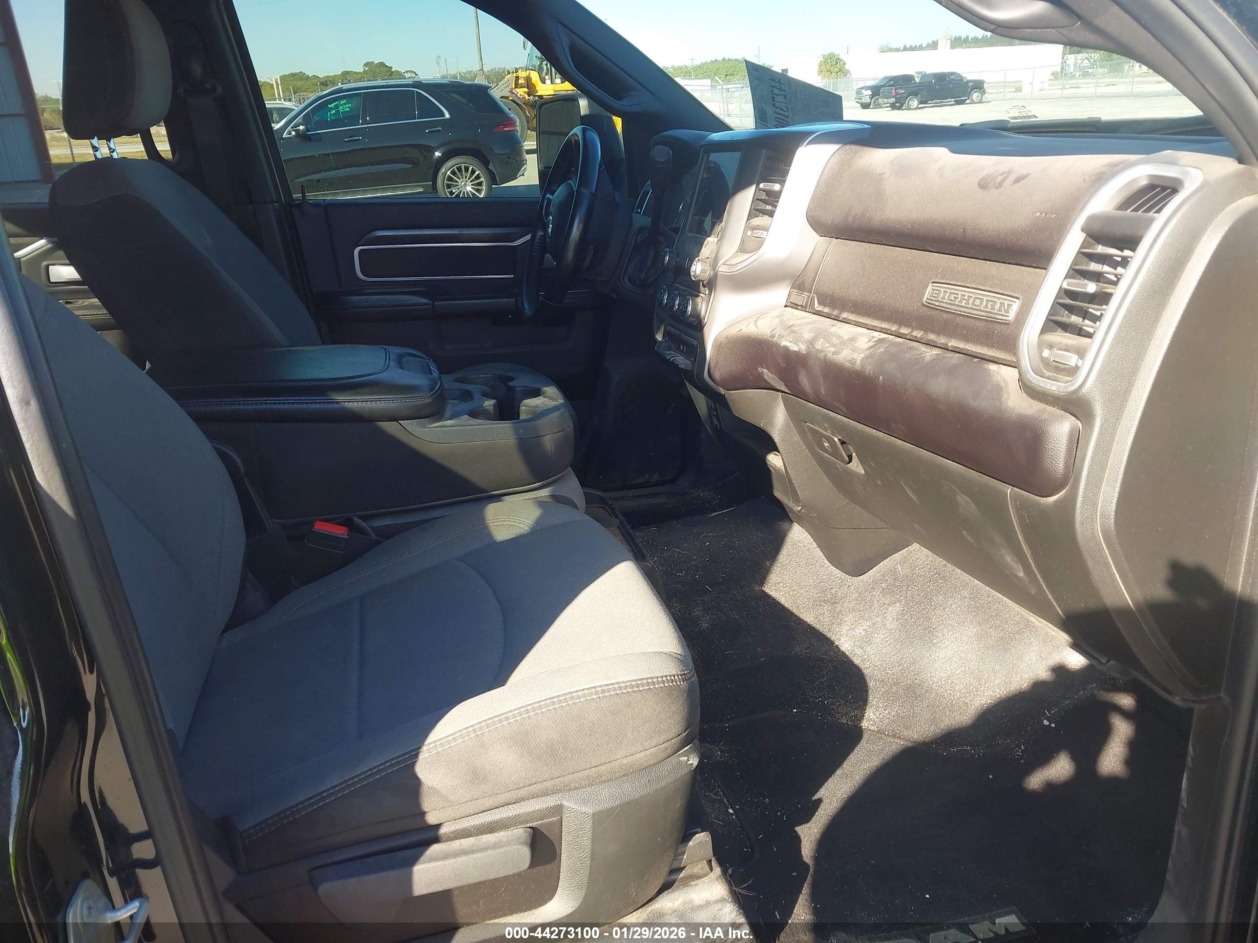 RAM 3500 image 8