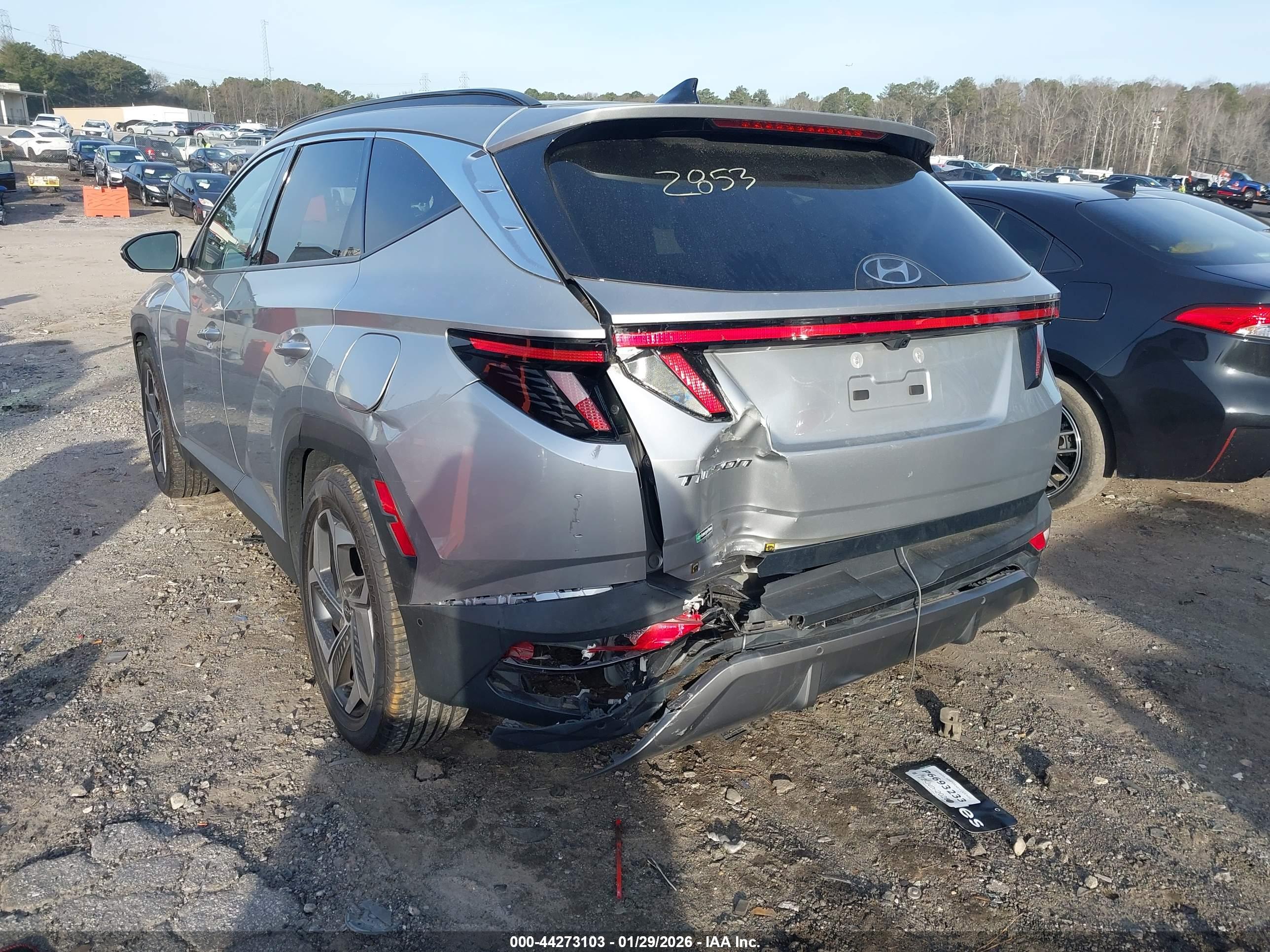 HYUNDAI TUCSON image 3