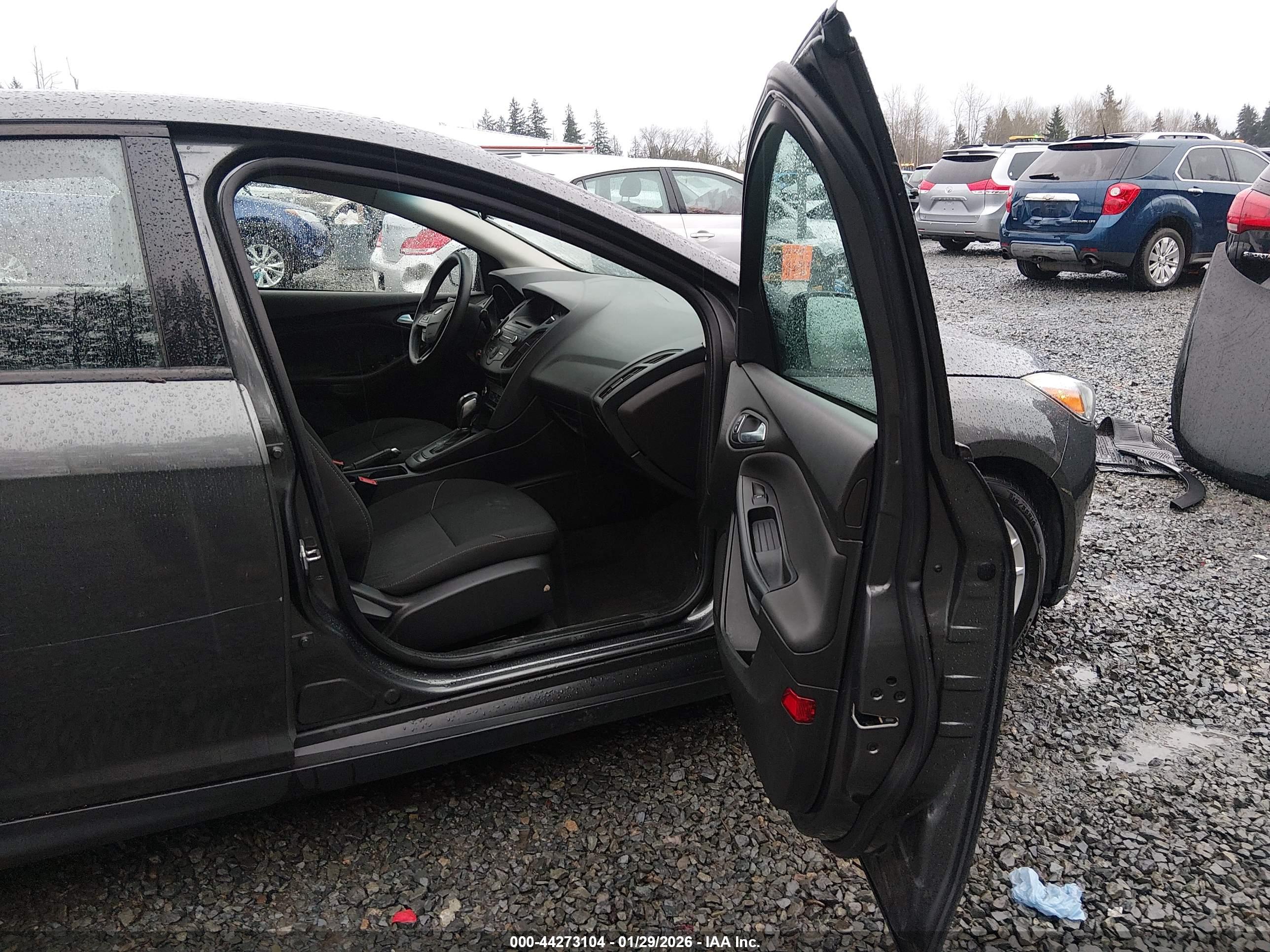 FORD FOCUS image 5