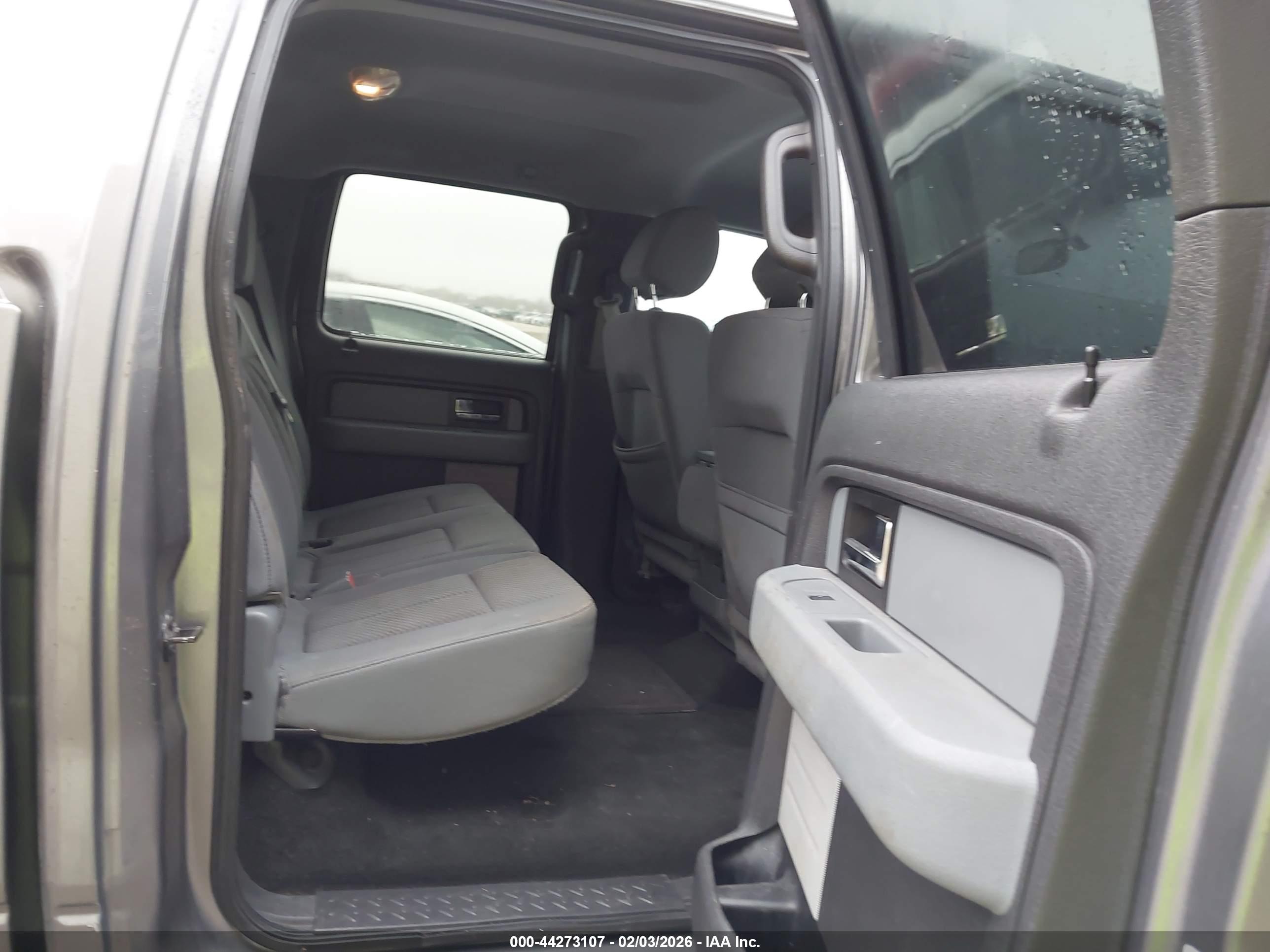 FORD F-150 image 8