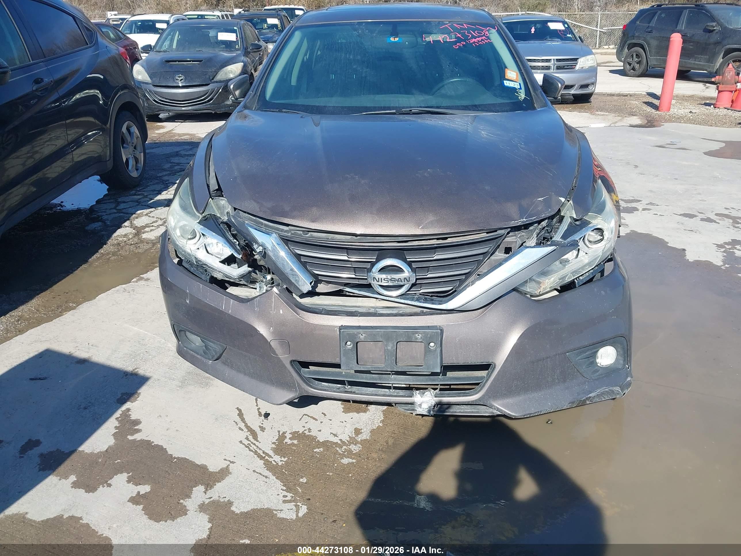 NISSAN ALTIMA image 6