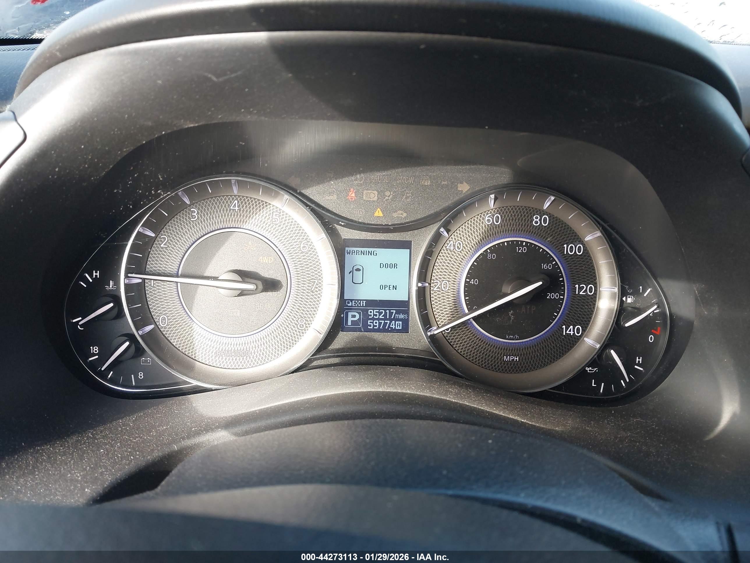 INFINITI QX80 image 7