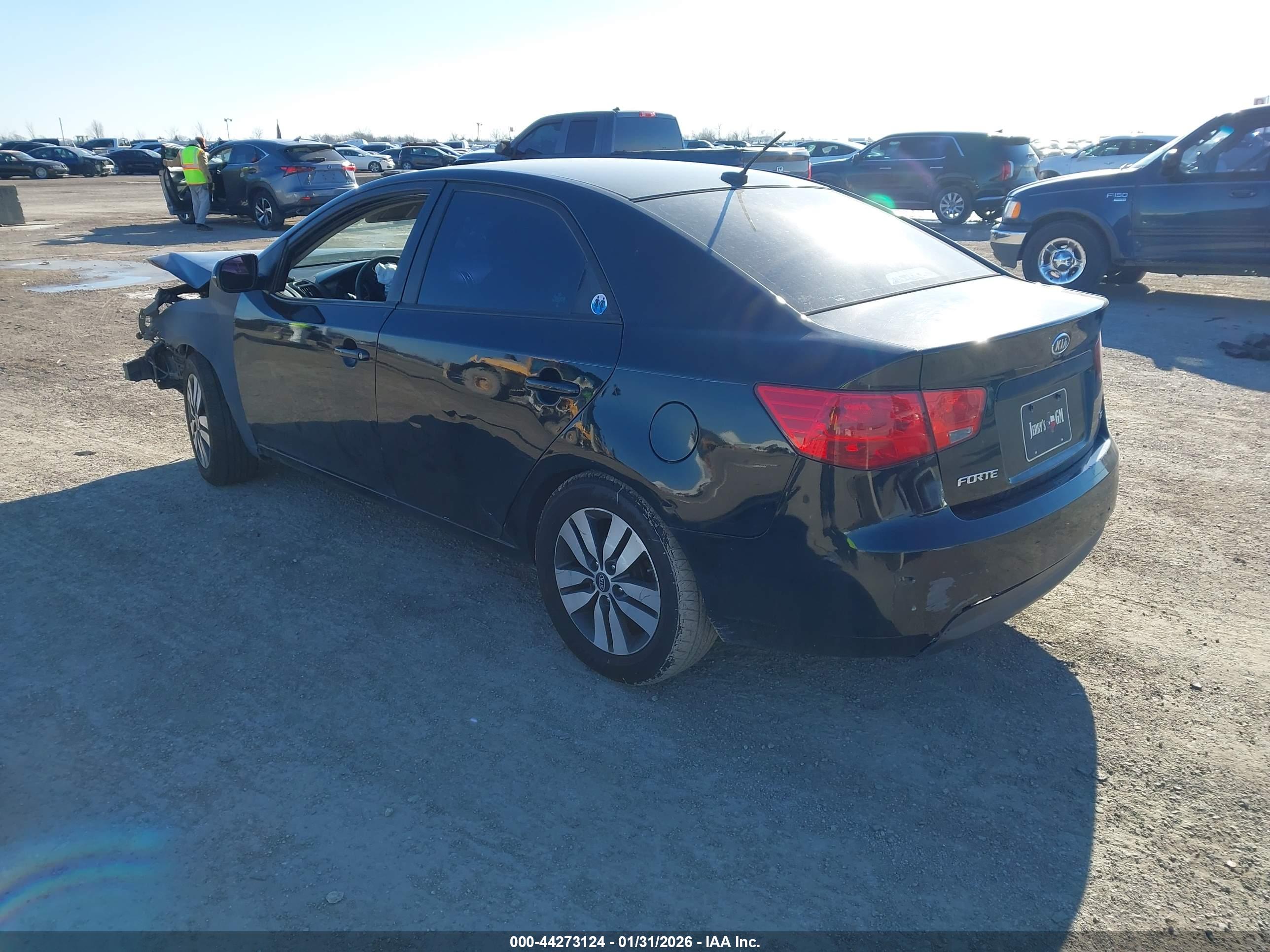 KIA FORTE image 3