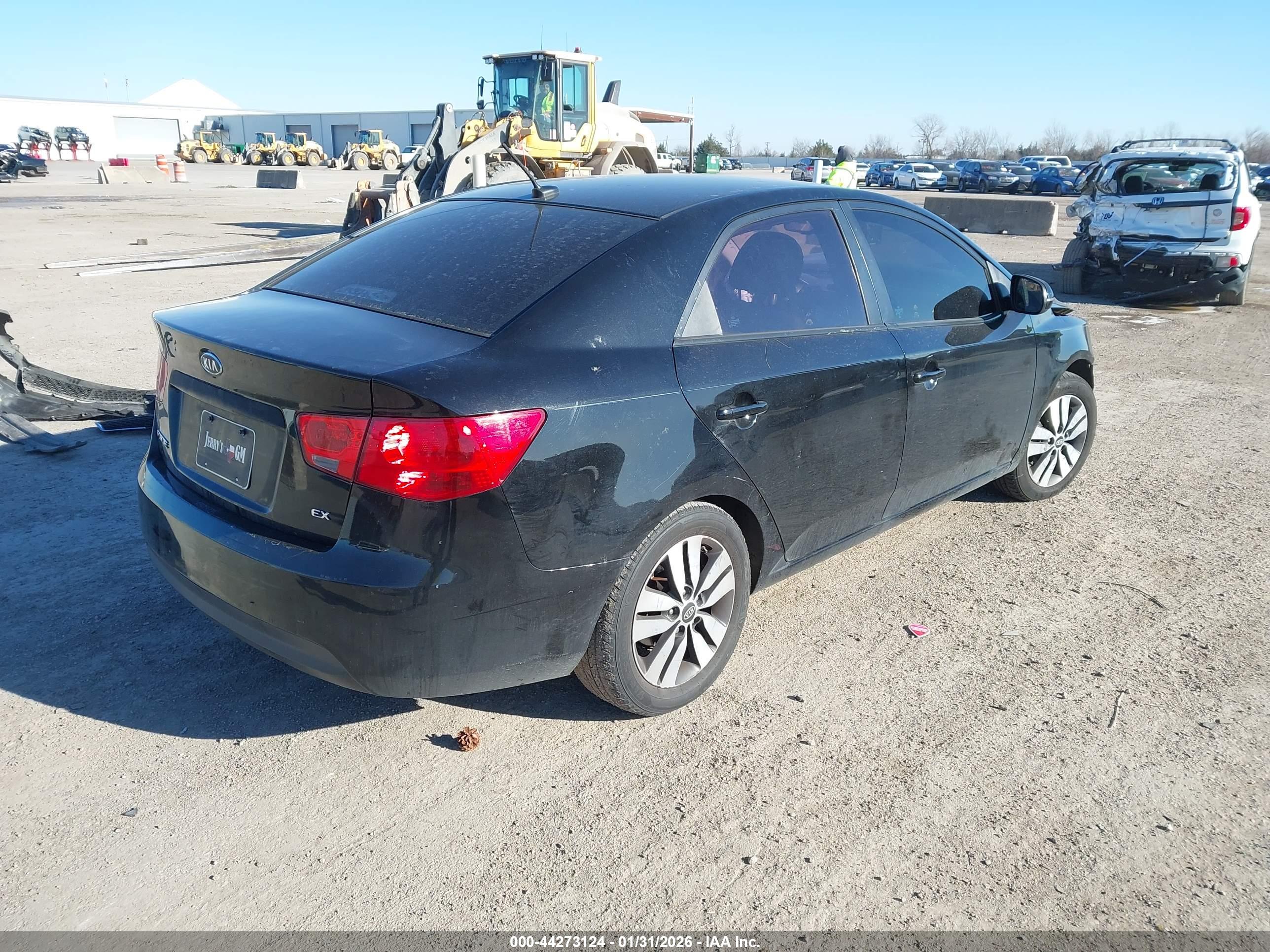 KIA FORTE image 4