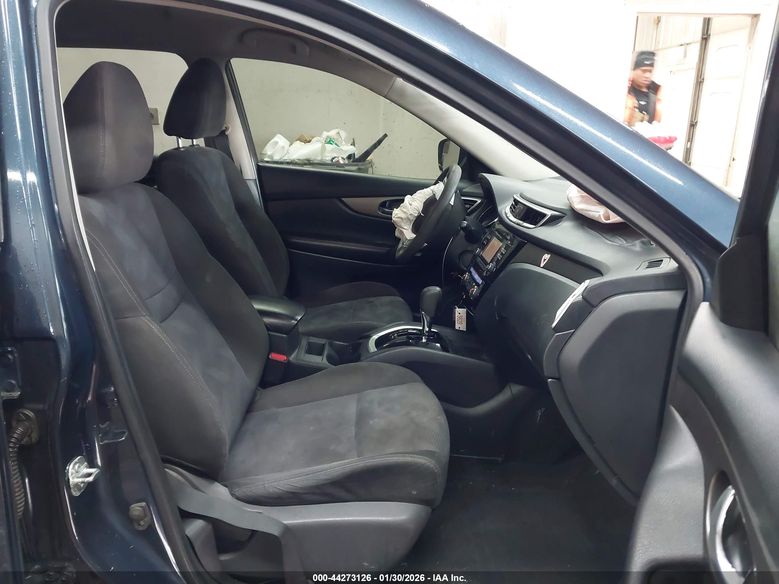 NISSAN ROGUE image 5