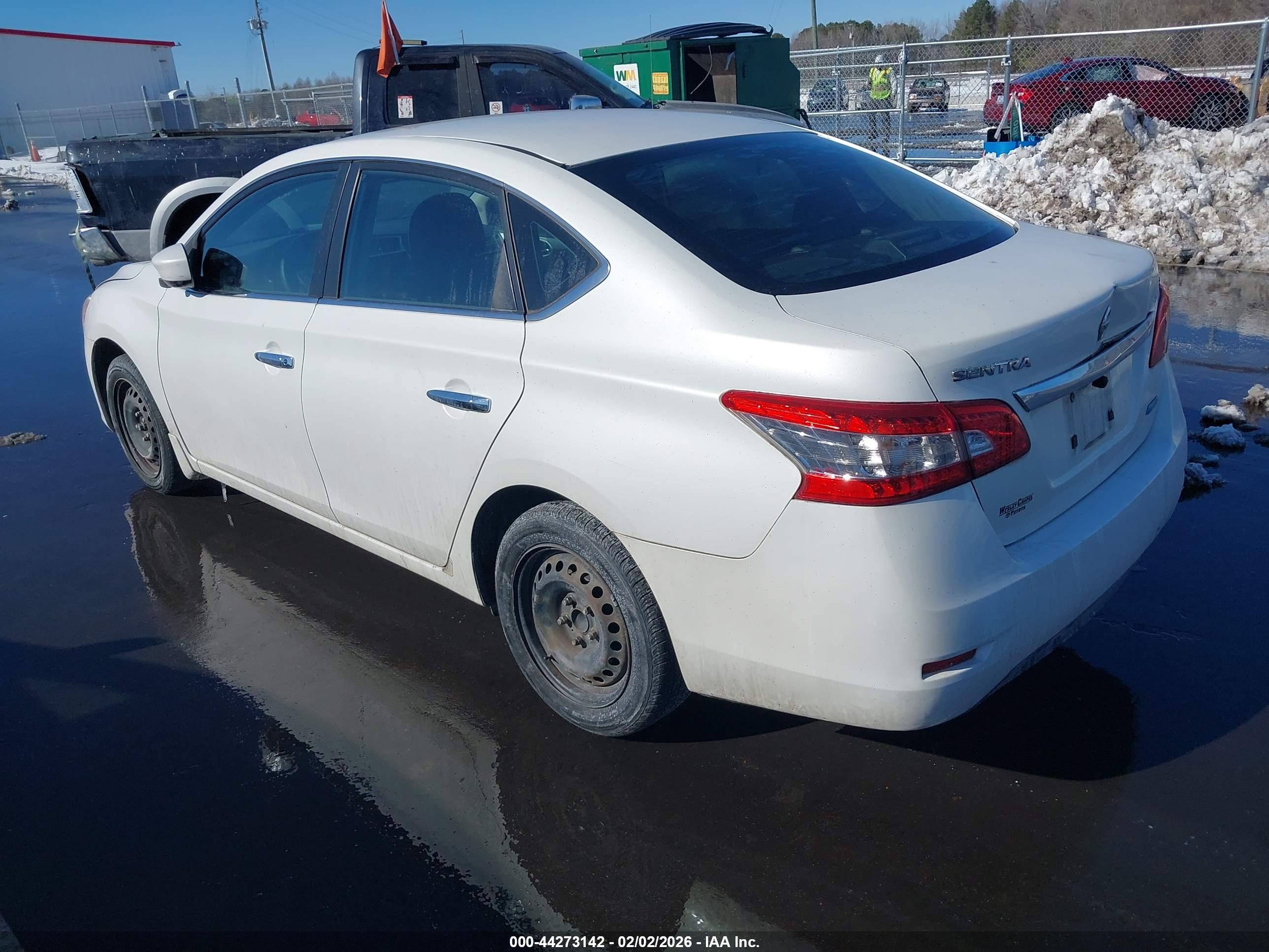 NISSAN SENTRA image 3