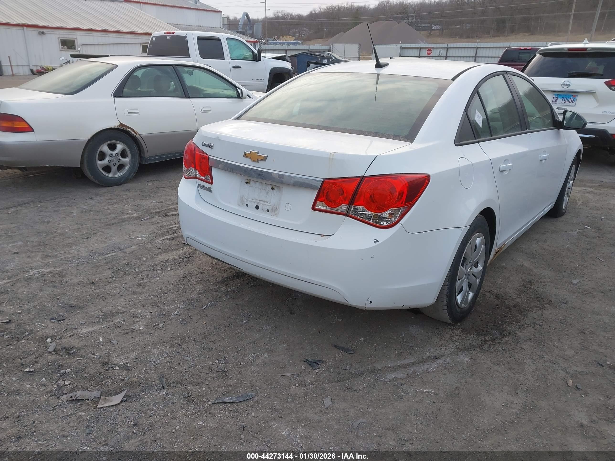 CHEVROLET CRUZE image 4