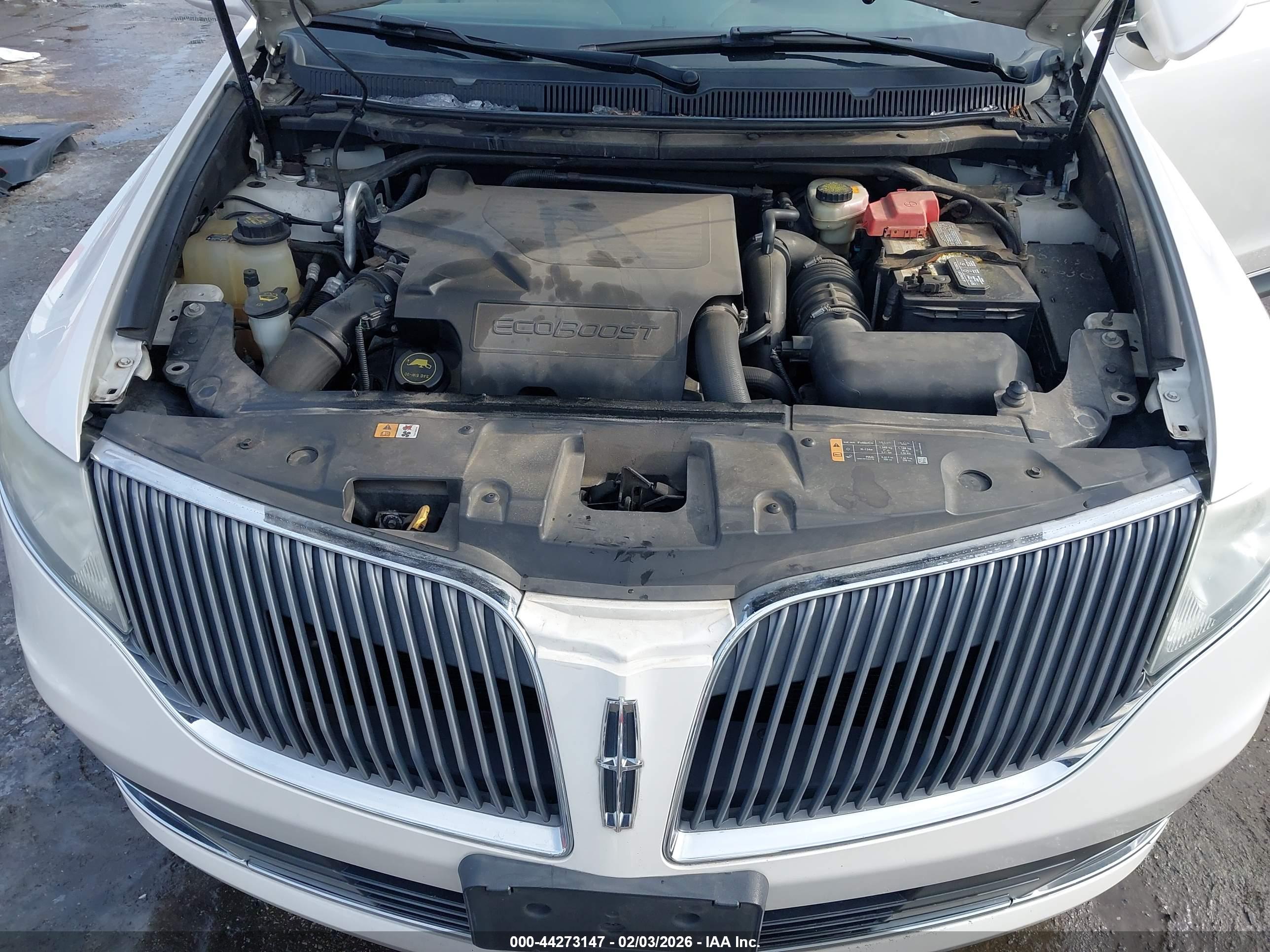 LINCOLN MKT image 10