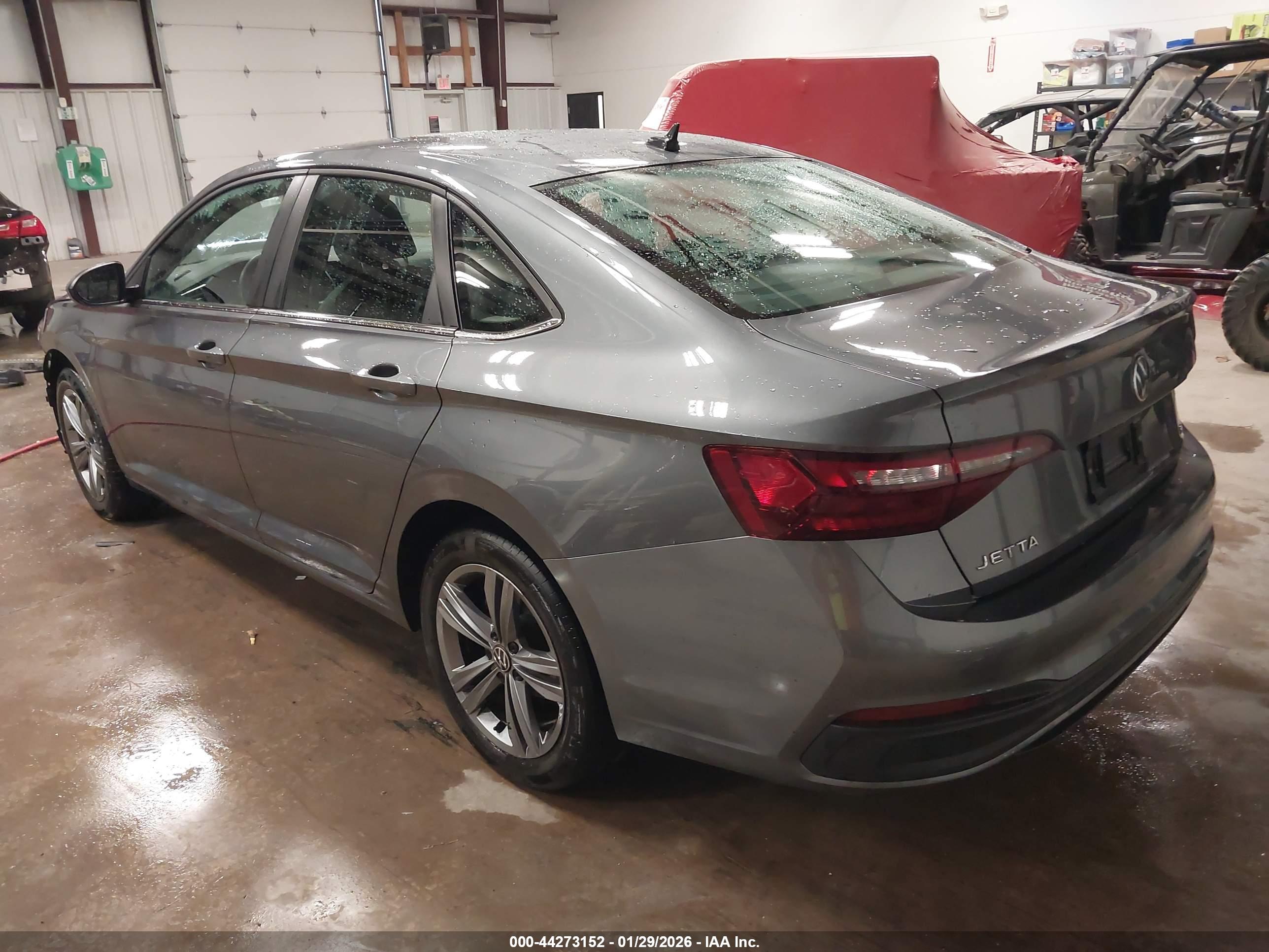 VOLKSWAGEN JETTA image 3