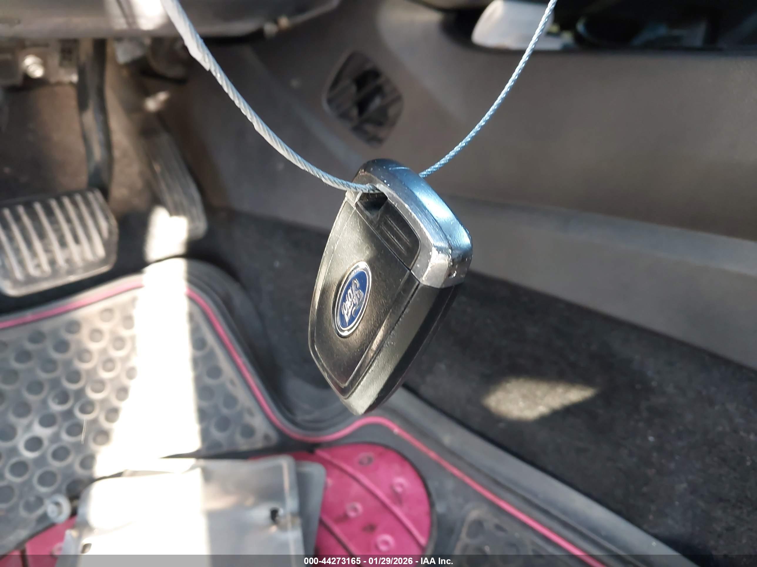 FORD FUSION image 11