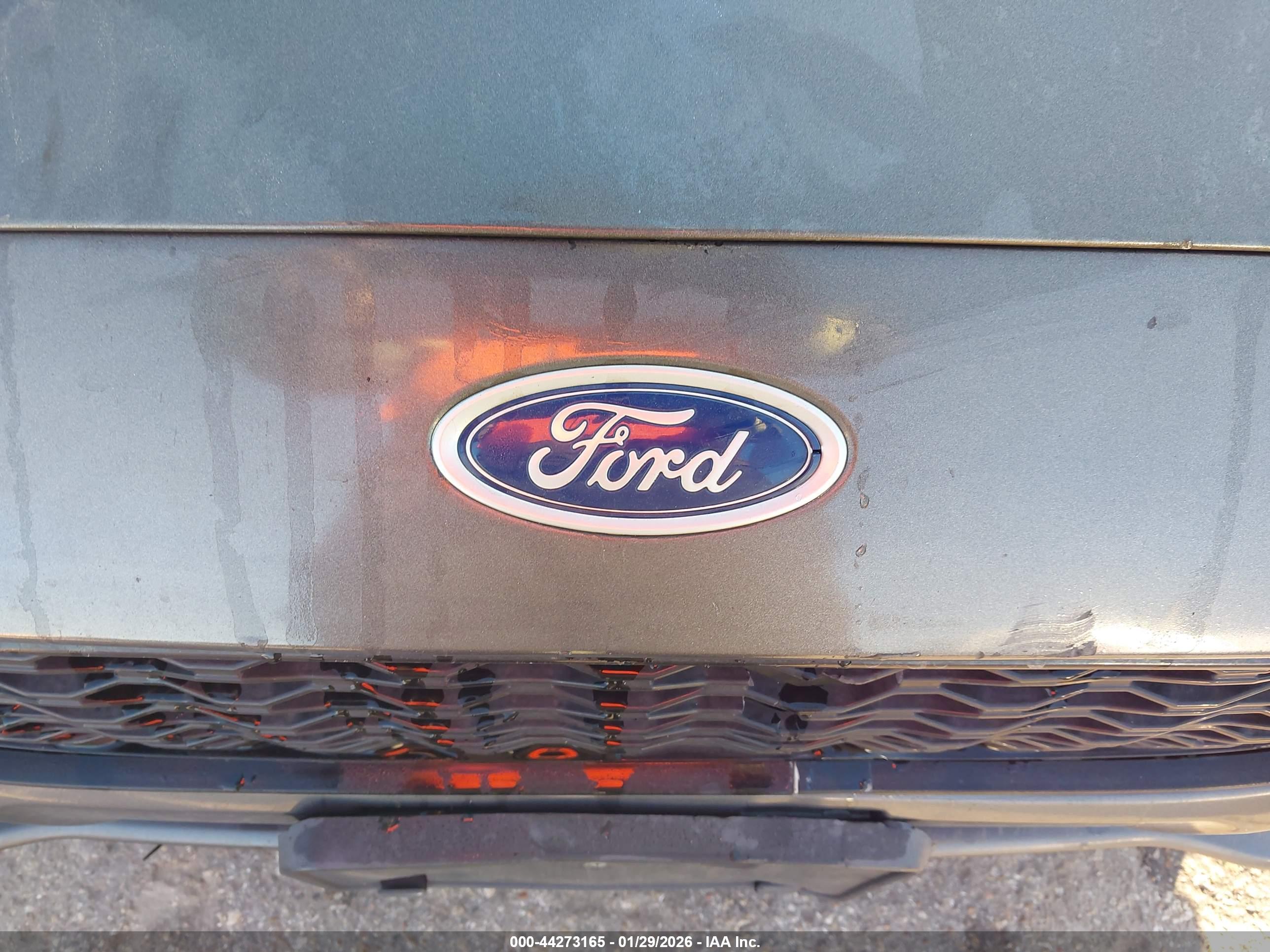 FORD FUSION image 6