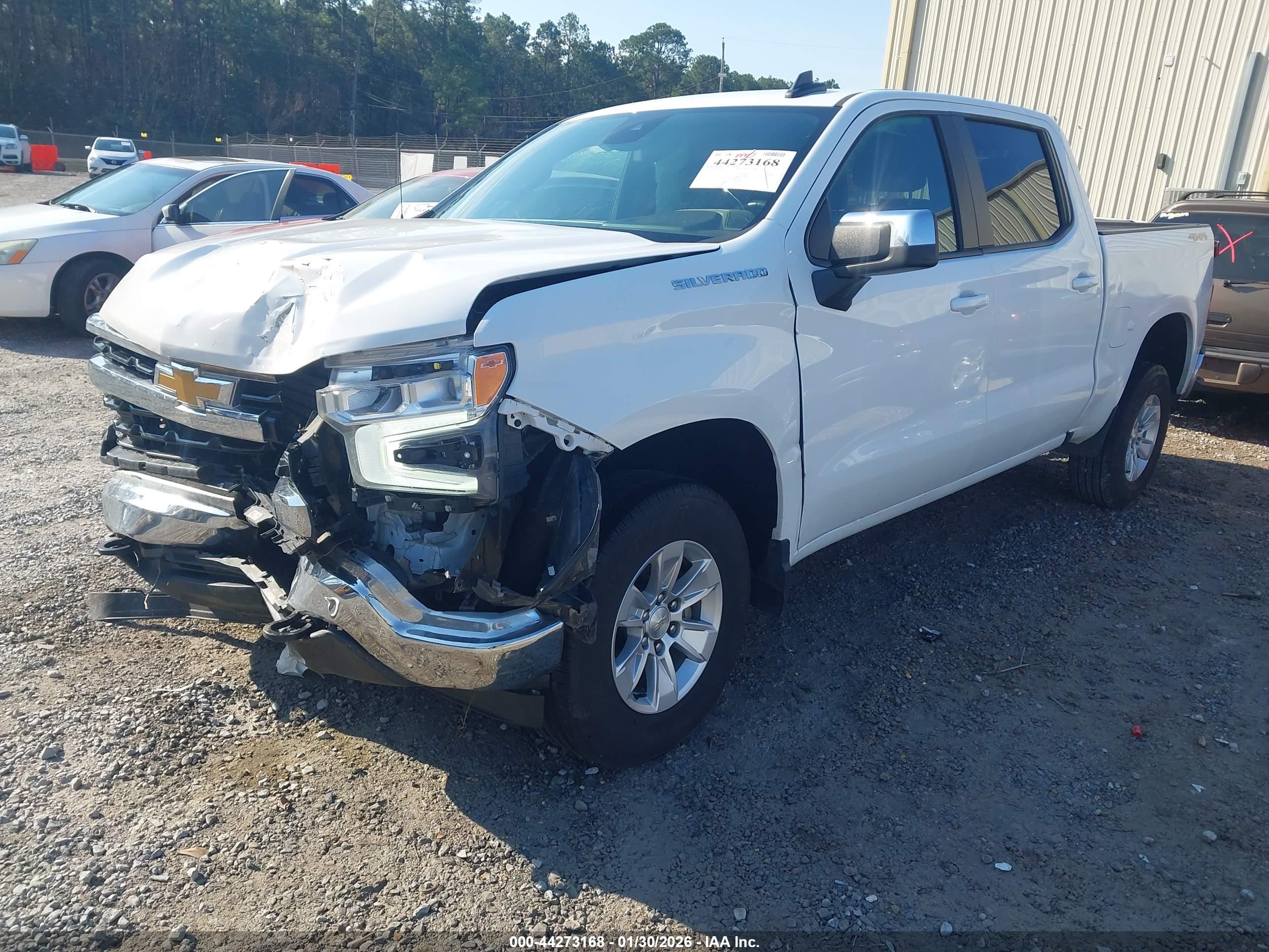 CHEVROLET SILVERADO image 2