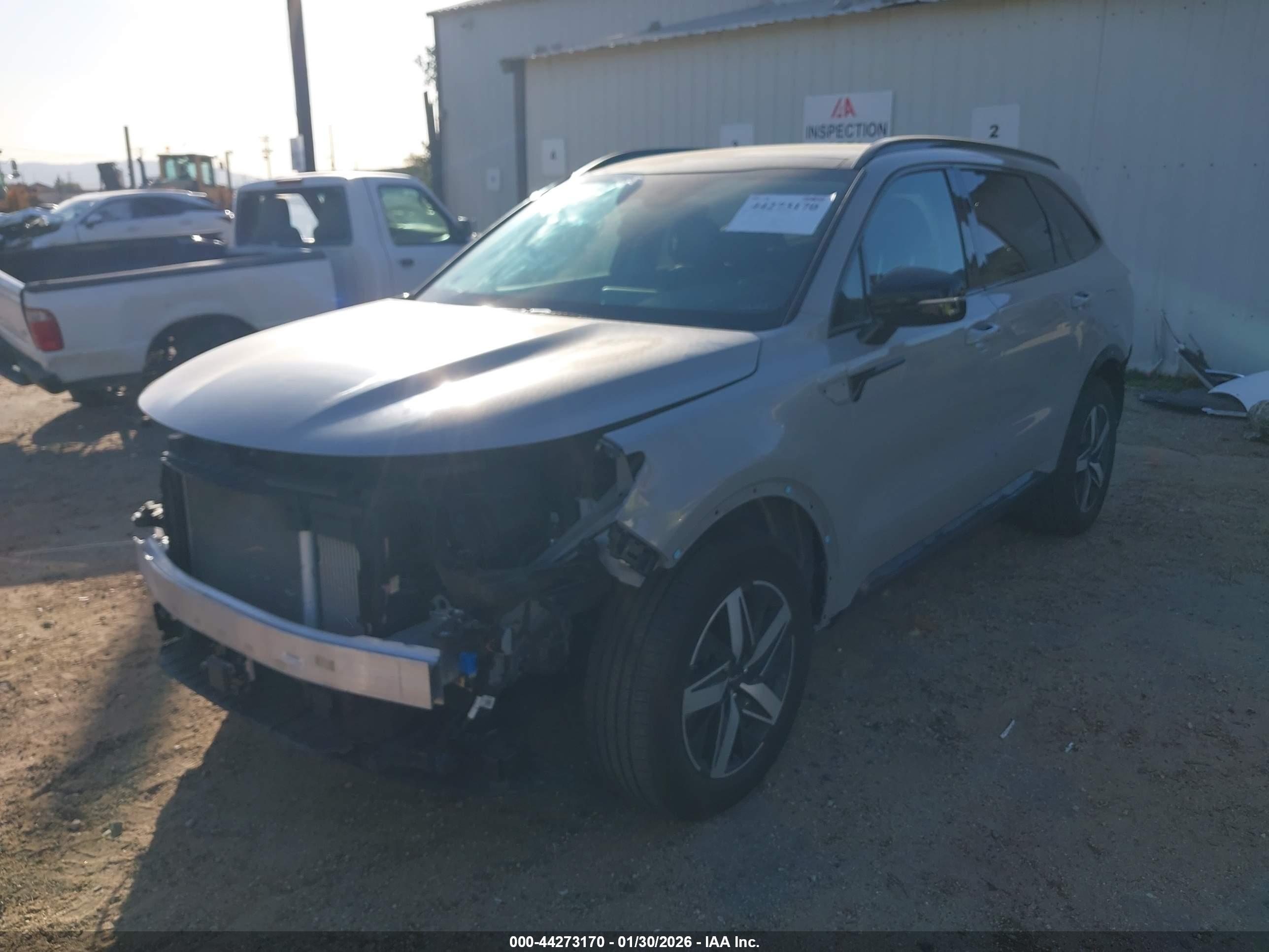KIA SORENTO image 2