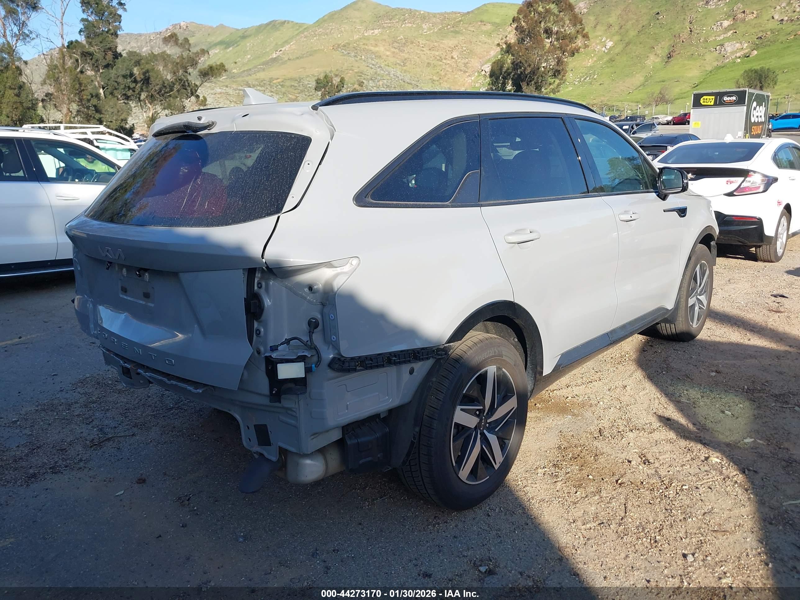 KIA SORENTO image 4