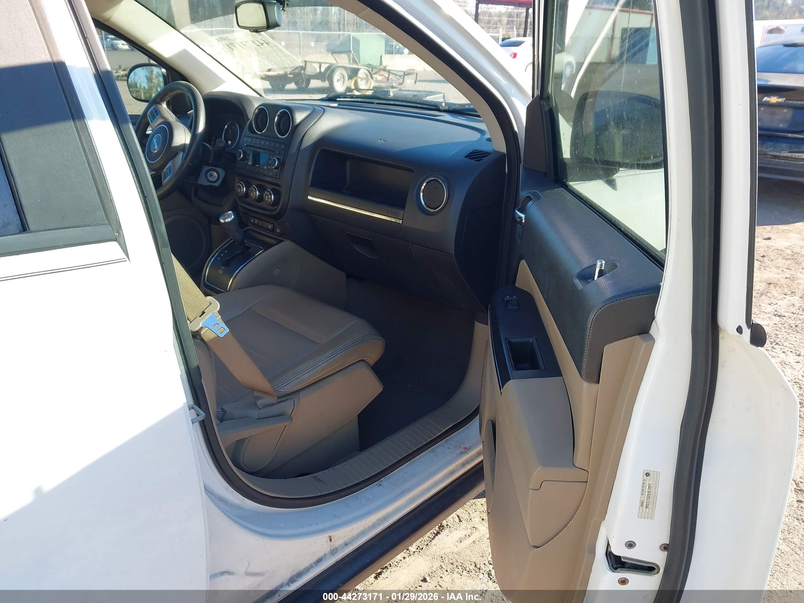 JEEP COMPASS image 5